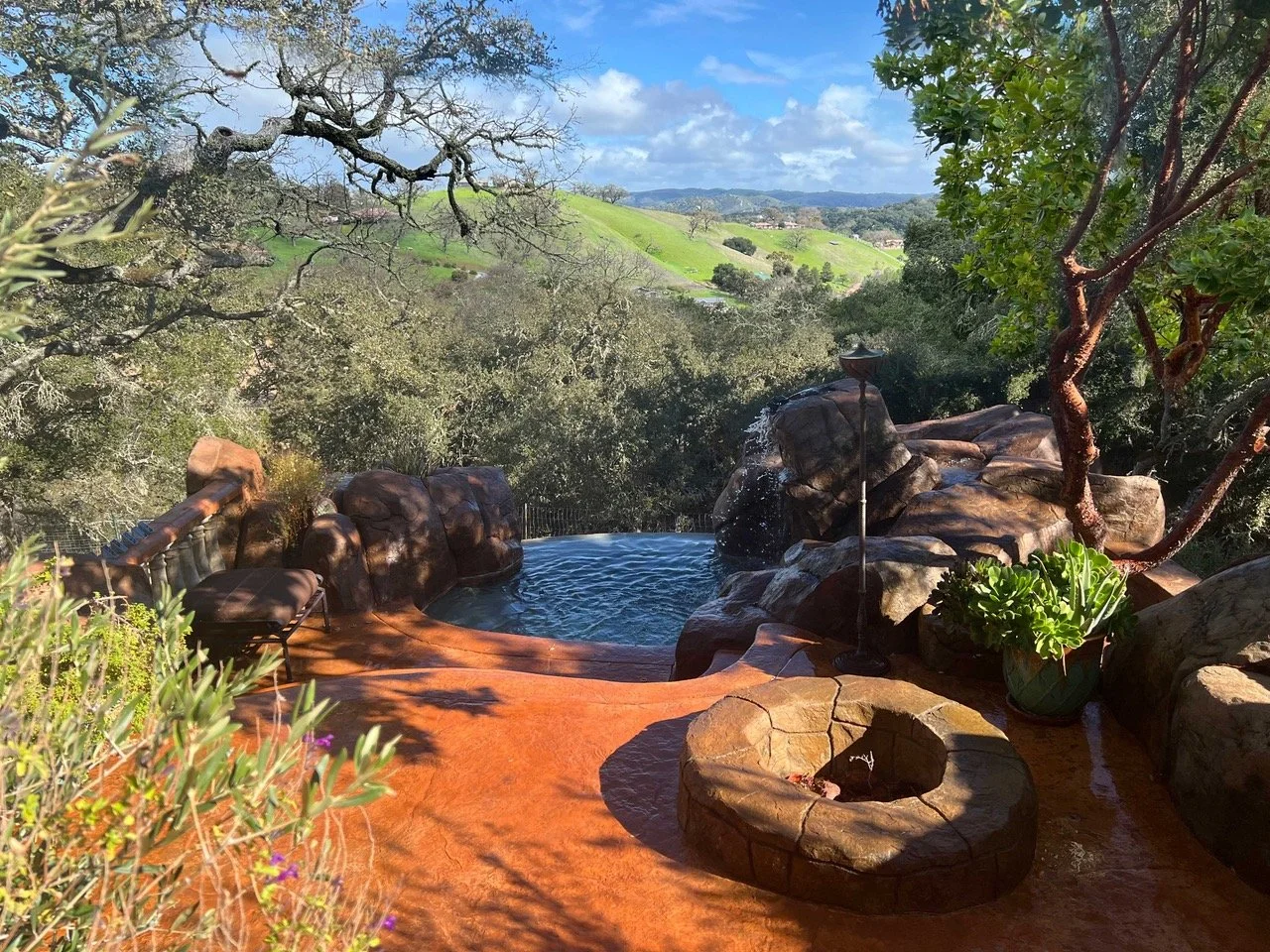 Secluded Westside Studio