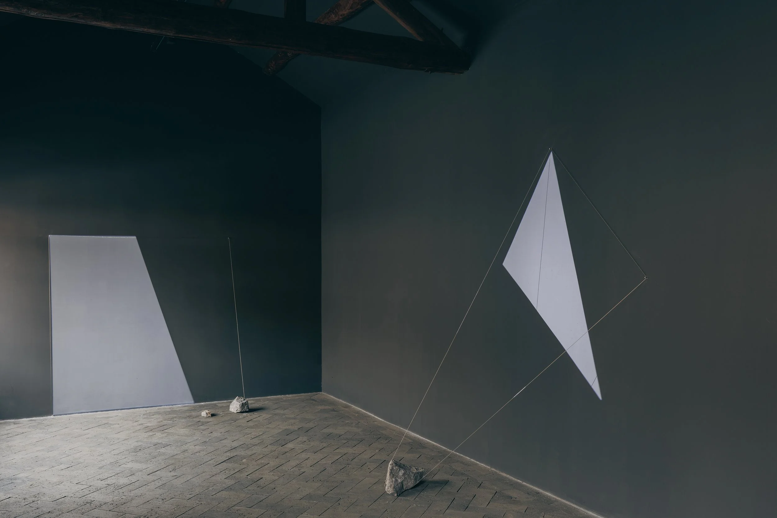 dori deng light installation in new exhibiton at space of time gallery