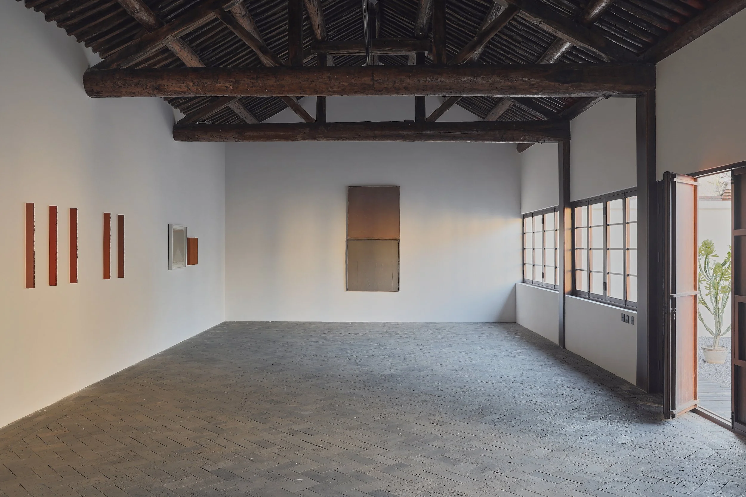 exhibition view at space of time gallery , artworks by Lucinda Burgess (UK) and Ni Zhiqi (china)