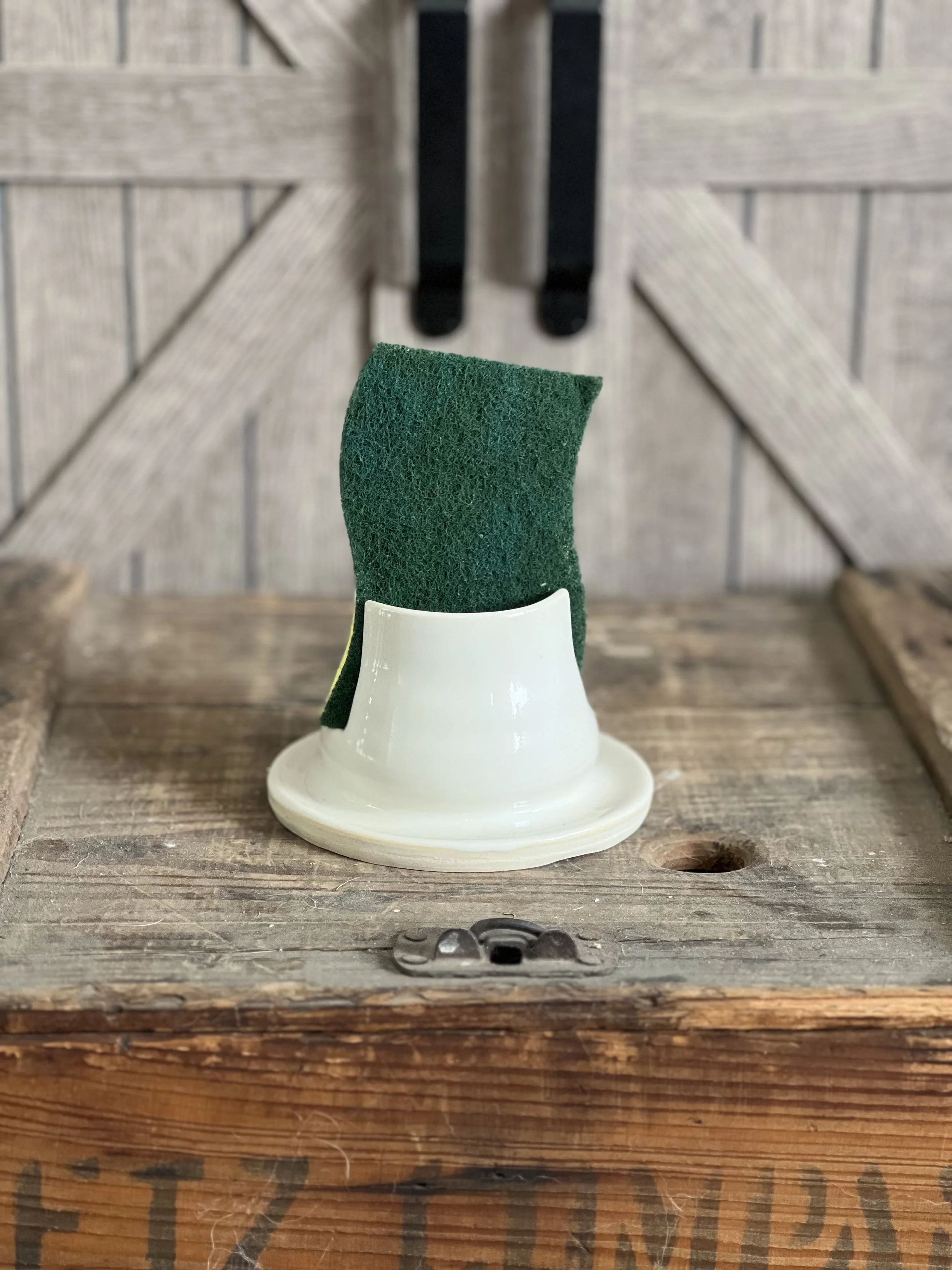 Ceramic Sponge Perch