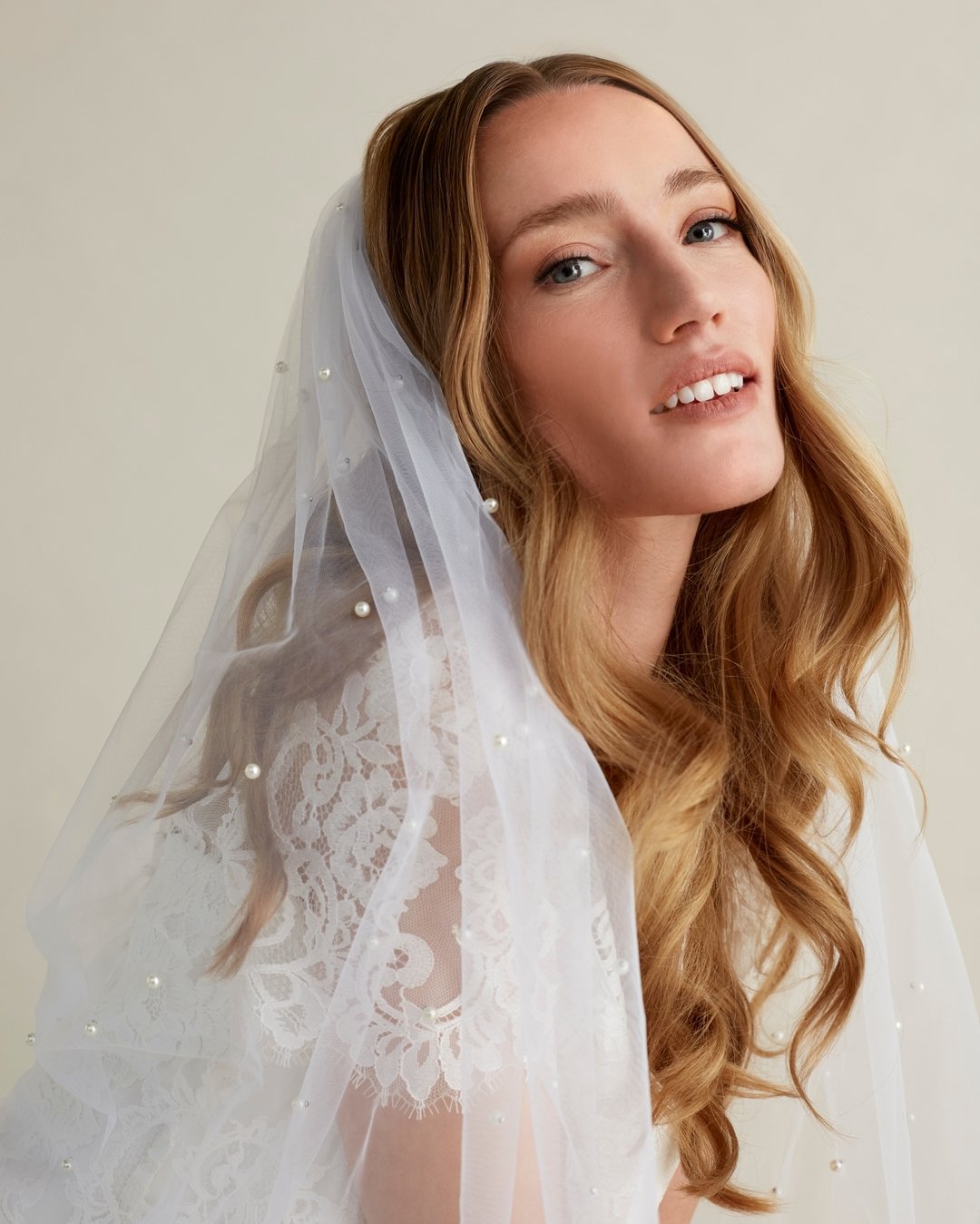 Why is a natural Makeup look perfect for your
Wedding day? Because it is authentic to you, It is customized to enhance your unique beauty. This is timeless, easy to wear and very fresh for photos all day long. If you are not a makeup wearer, that's o