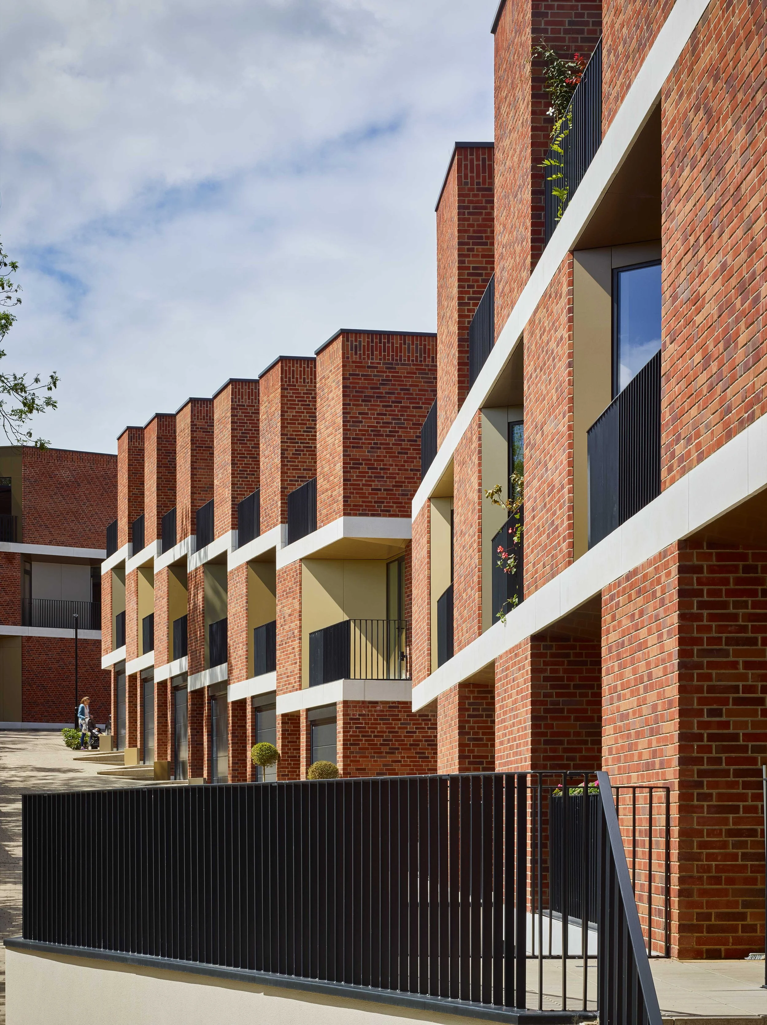 MuswellHill-Uphill-Phplus-TimothySoar.jpg