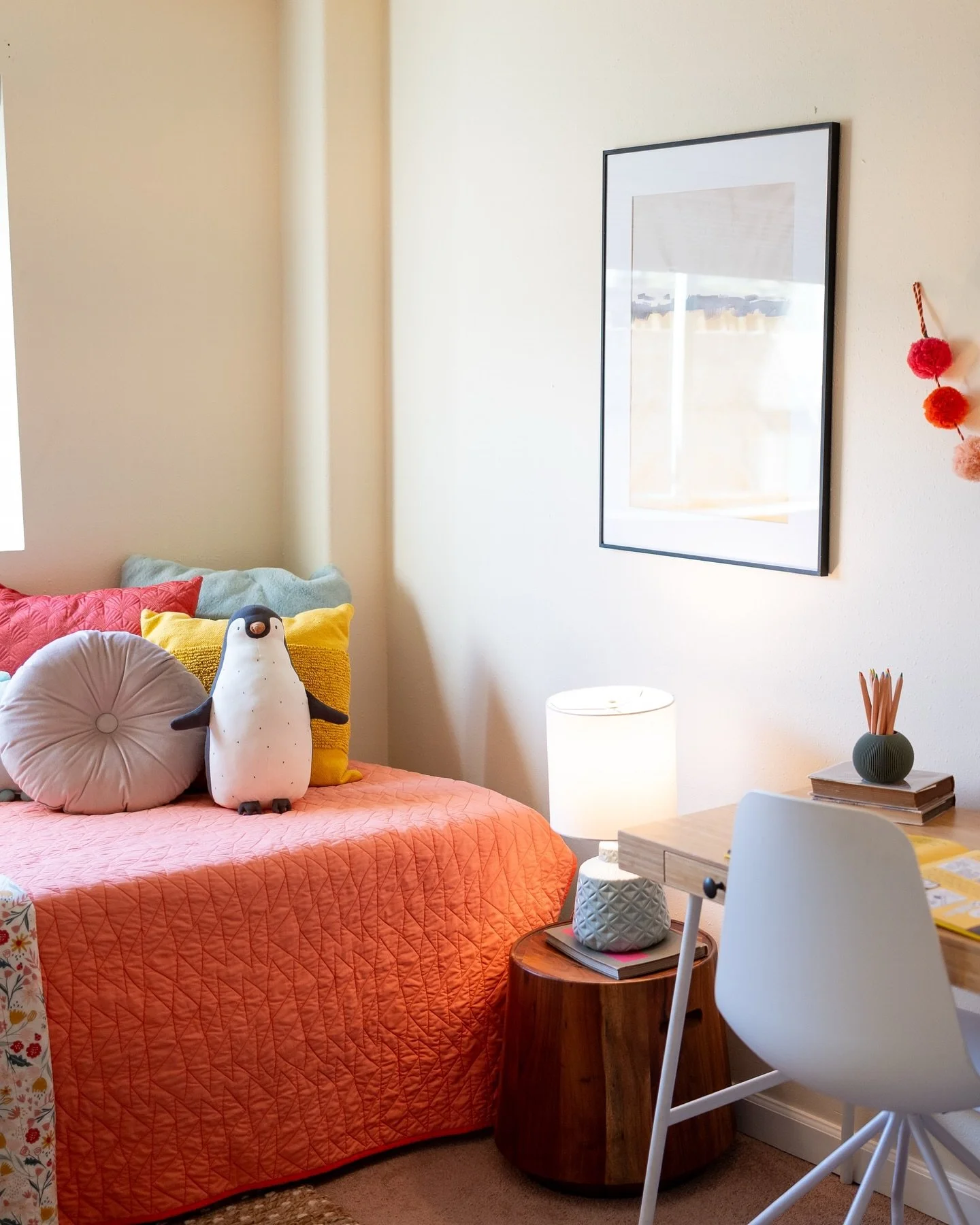 ✨ Fresh pops of color, natural light, and thoughtful renovations shine throughout this beautiful Gatewood gem staging! A perfect blend of charm and modern updates, ready to welcome its next chapter. 
Can you picture yourself living?