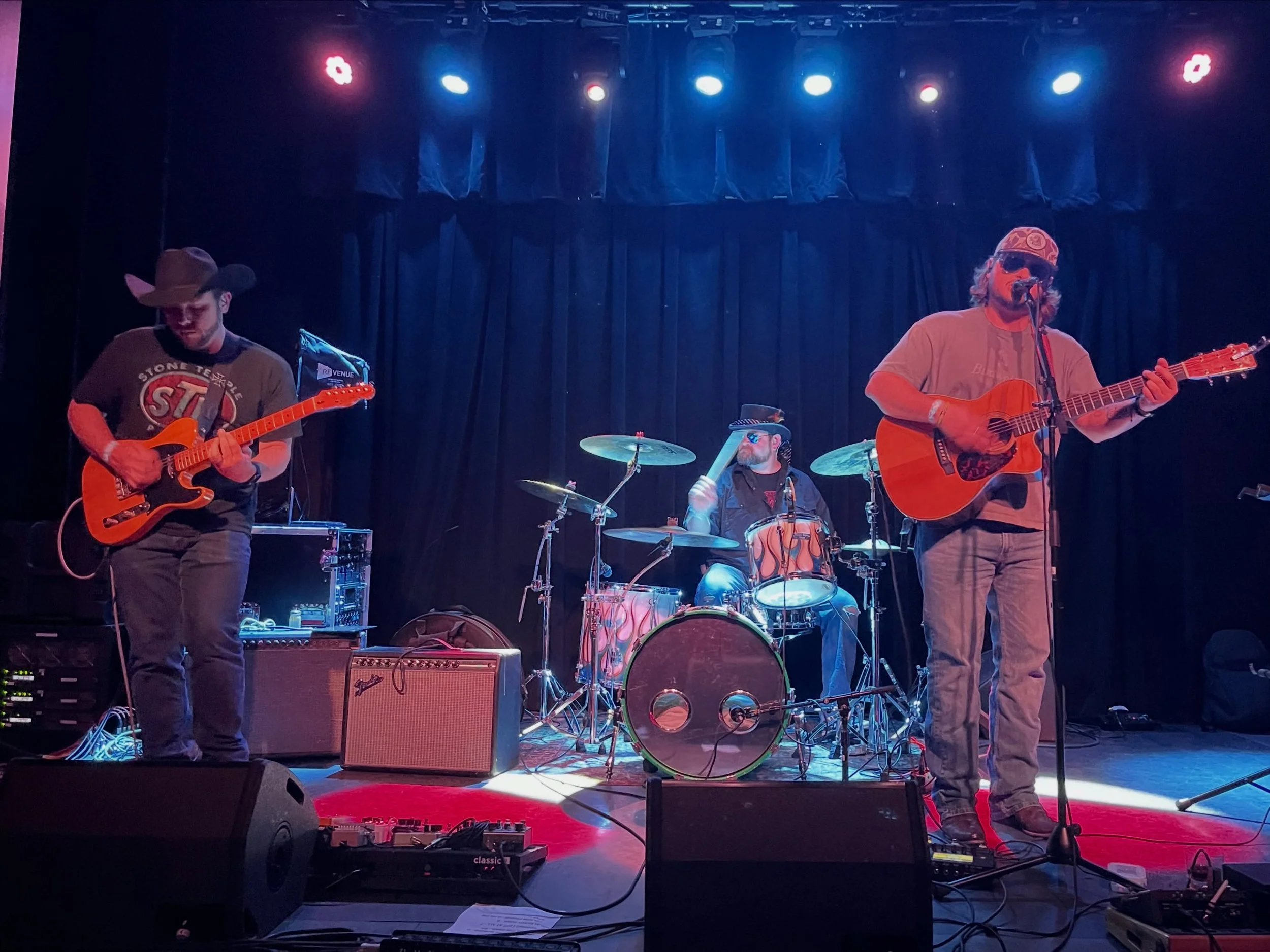 It might be Monday but this weekend was 🔥

Thanks to everyone who showed up at Reverb for our full band show. I know everyone says this but I have the best family of fans! You always show up when it matters the most and you know how to make even a s