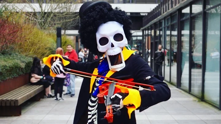 Some photos I got as Brook (from one piece) during #londonanimeandgamingcon 2025! This is my first time cosplaying!