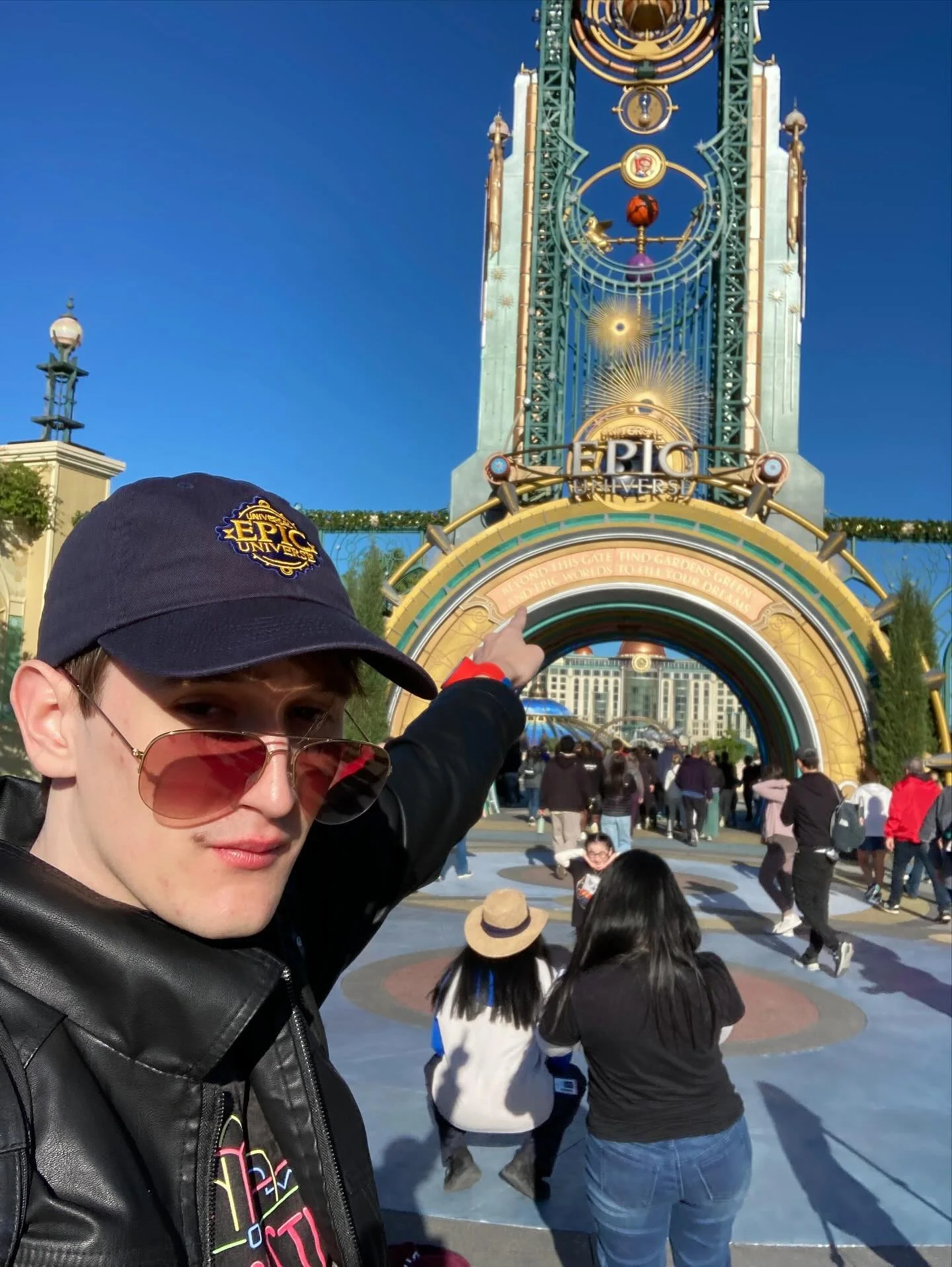 Day 4 at Universal Studios this time at EPIC universe! Favourite area was definitely Super Nintendo World #epicuniverse