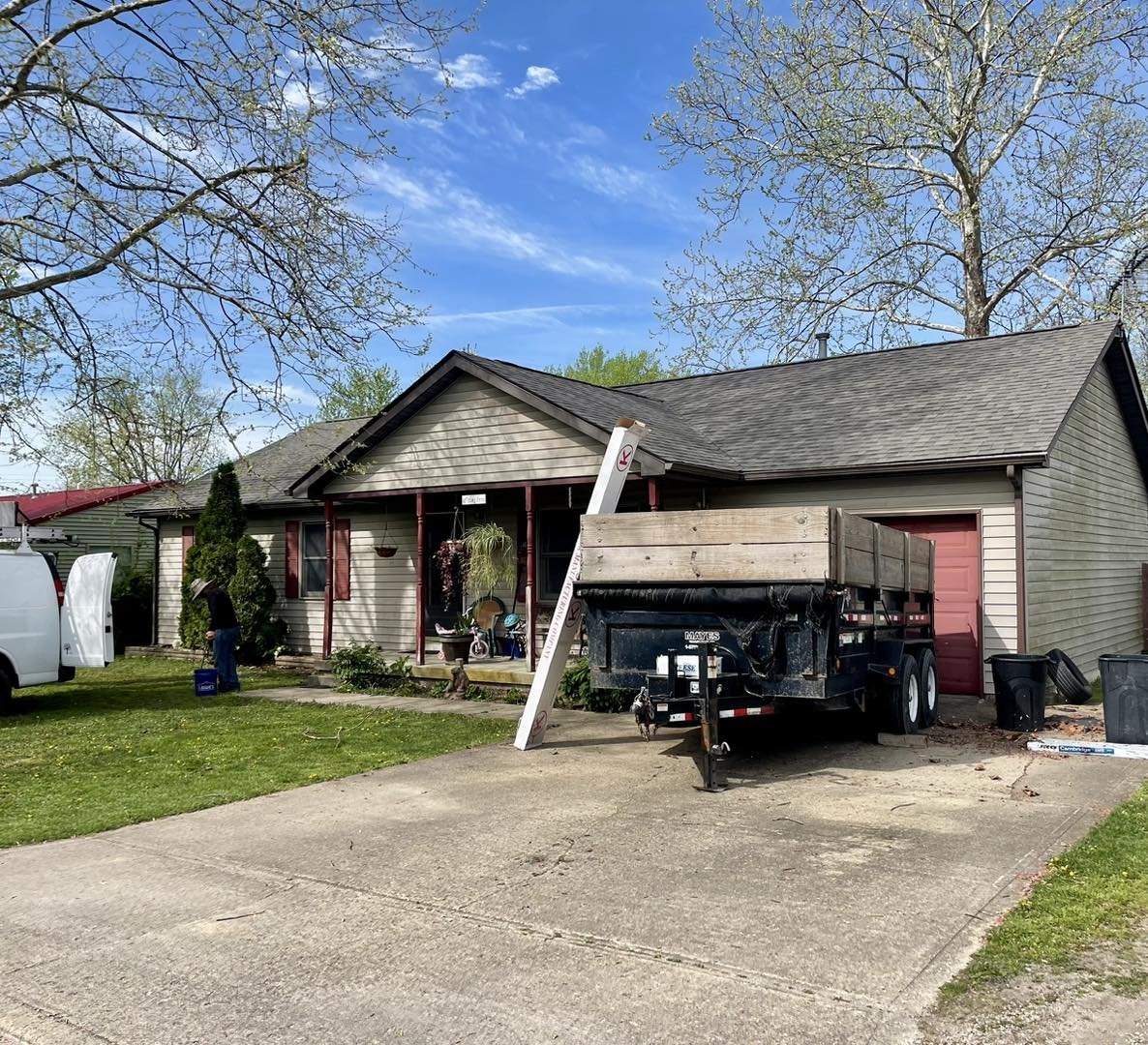 Happy Monday!! A few more roofing projects completed. Proud to provide quality craftsmanship at an affordable price! Contact us for your free estimate!  #NewRoof #PayLessWithWes
