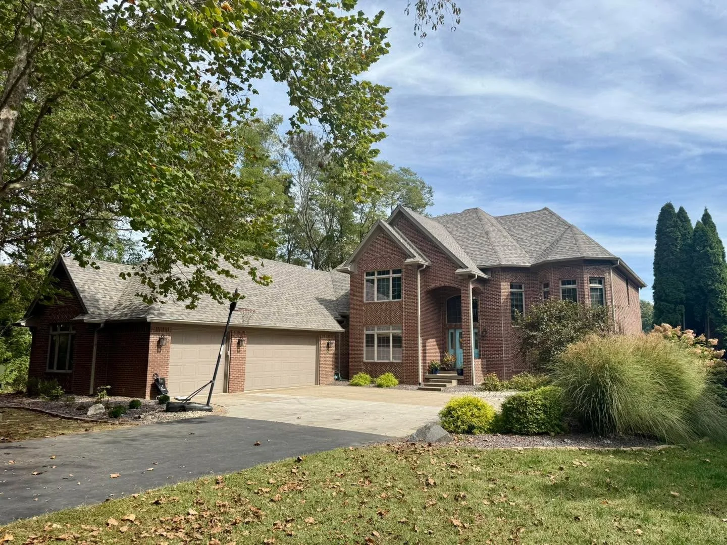 GIVEAWAY TIME! 

We&rsquo;re giving away a $25 Amazon Gift Card to the person who guesses closest to the number of shingles it took to complete this job! 🏠

Here&rsquo;s how to enter:

1️⃣ Like this post 
2️⃣ Comment your best guess below 
3️⃣ Share