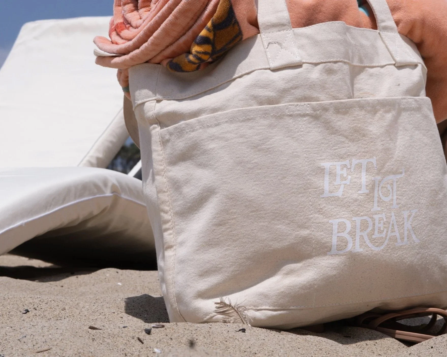 BEACHBAG2.jpg