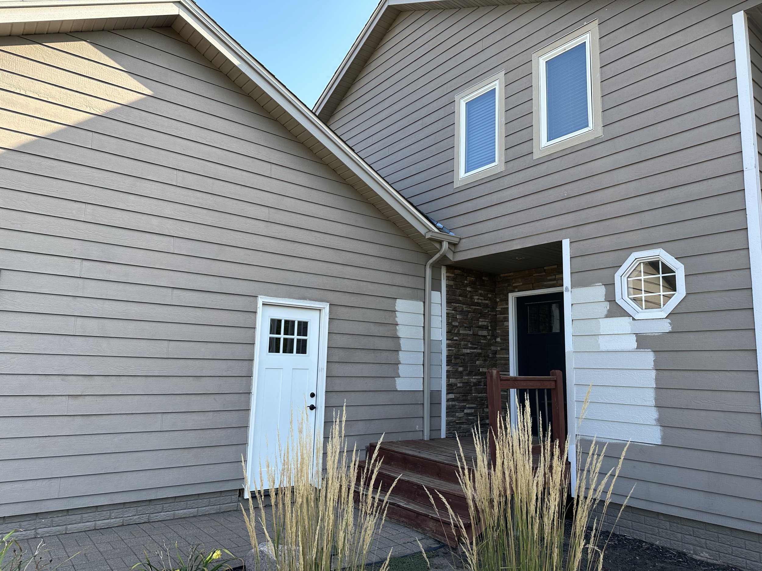 Choosing the Right Paint Color When You Can’t Change Everything