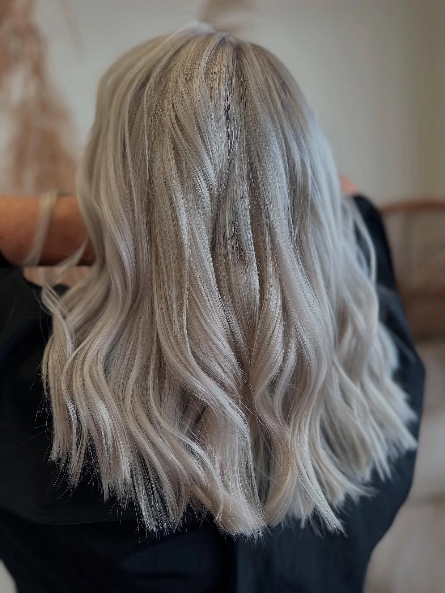 ✨ Get that fresh, flawless look &mdash; any day of the week! ✨
Treat yourself to a relaxing shampoo &amp; style and leave with hair that&rsquo;s smooth, bouncy, and ready for anything 💆&zwj;♀️💖

📅 Special this month:
Shampoo &amp; Style only $35 &