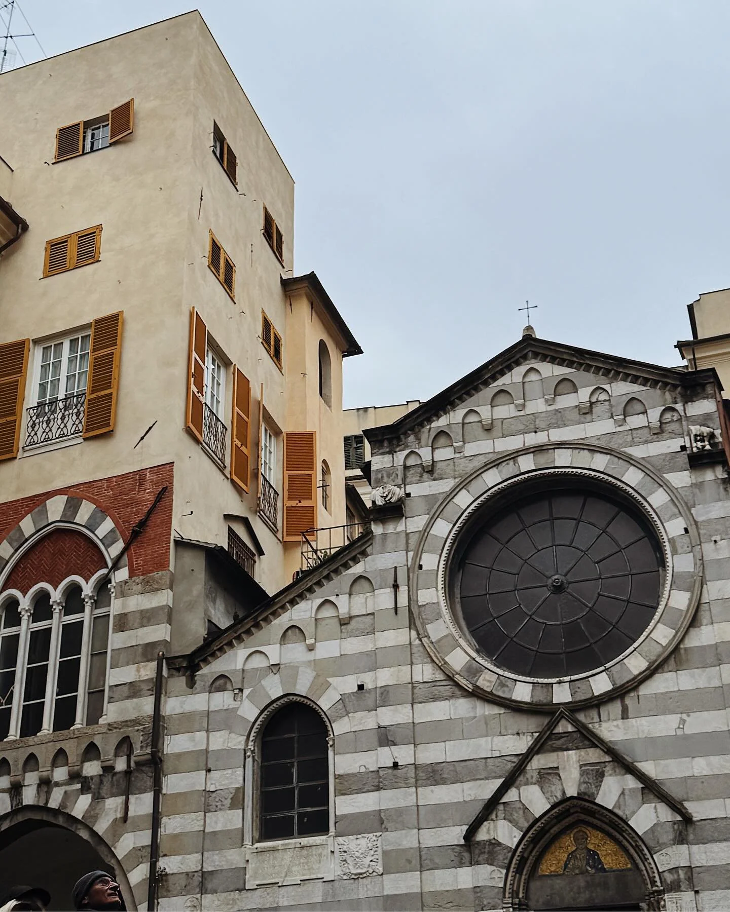 give me all the black marble excess and the focaccia that genoa has to offer, k thanks ✨