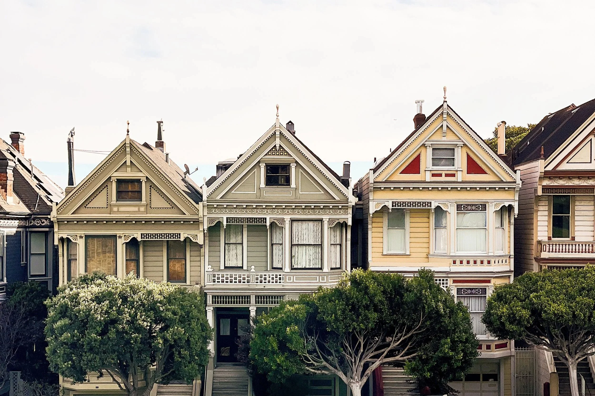 Painted Ladies | Must Try Restaurants and Bars in San Francisco's Nopa