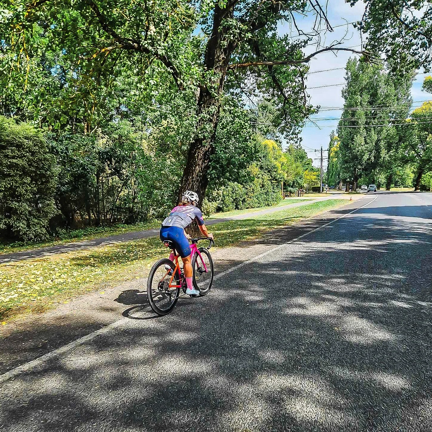 Are you matching your food intake to your activity levels?🚴🏻&zwj;♀️🏃🏻&zwj;♀️🥯🍯

It&rsquo;s important to provide your body with enough energy for the training you are asking it to complete. 

Do you feel fatigued, have trouble sleeping, unable t