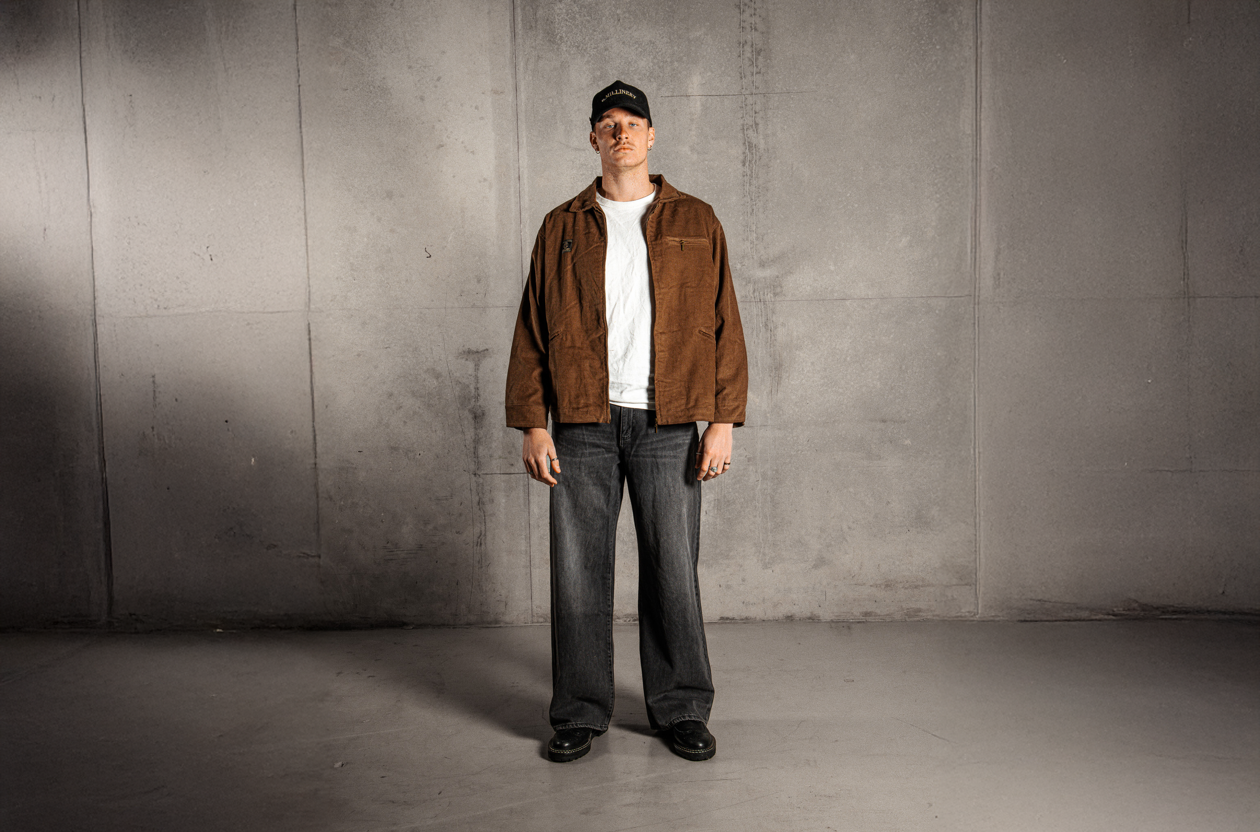Studio photography, grey background, professional, e-commerce