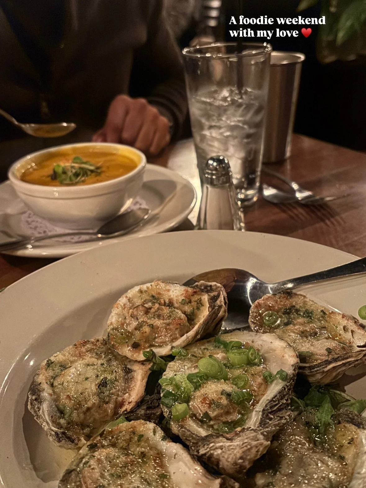 A weekend like this has me smiling big time 🤩 

Date nights and mornings with my love. Dancing my heart out. Overall being more present in all that I do.