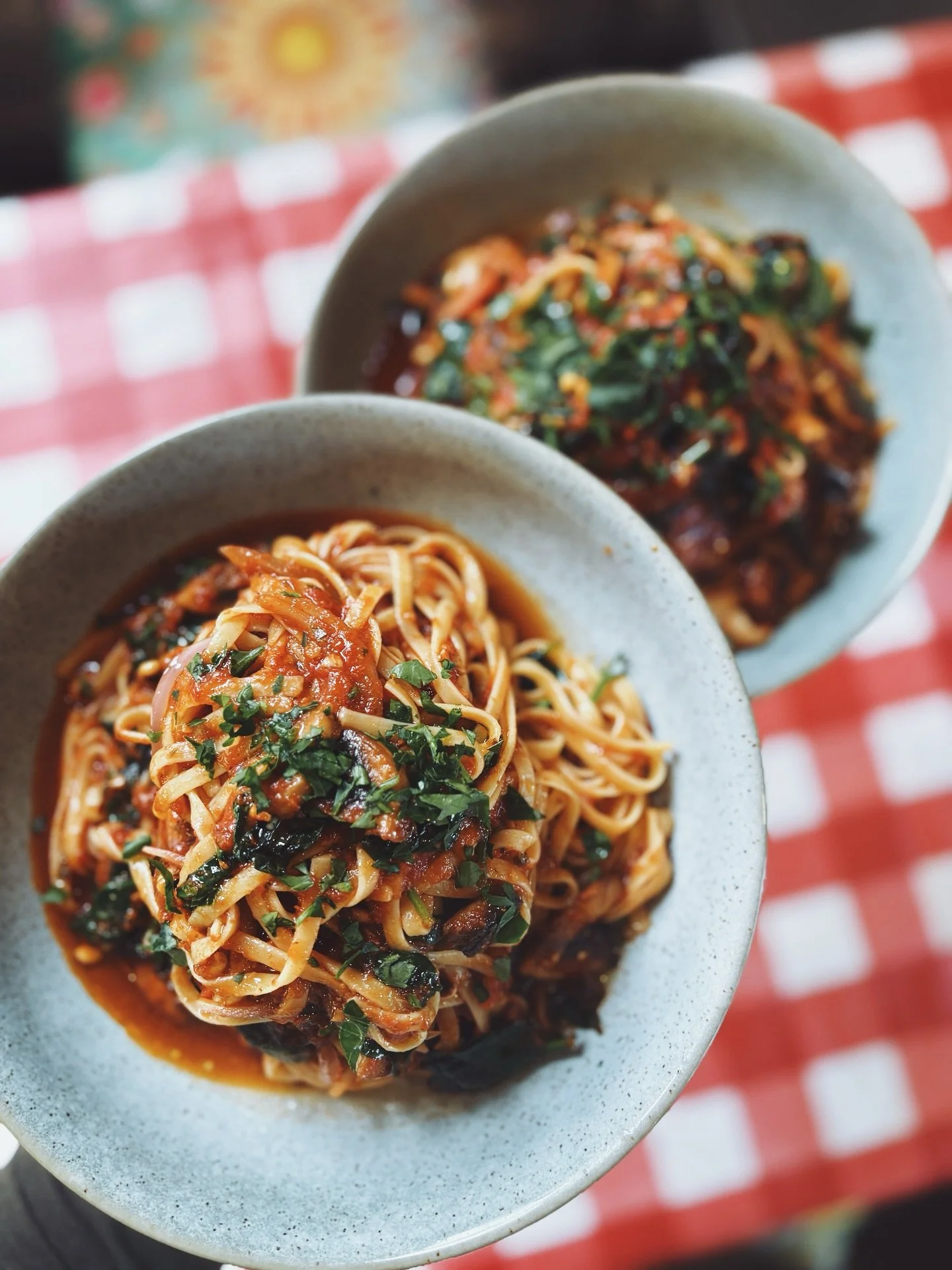 There&rsquo;s those Mondays where two bowls of linguine are what&rsquo;s needed to rouse you from a slow weekend. Today was one of those days - it felt a little dreamy - roast veg linguine was served alongside the rich pork belly dish, bowls of hot c