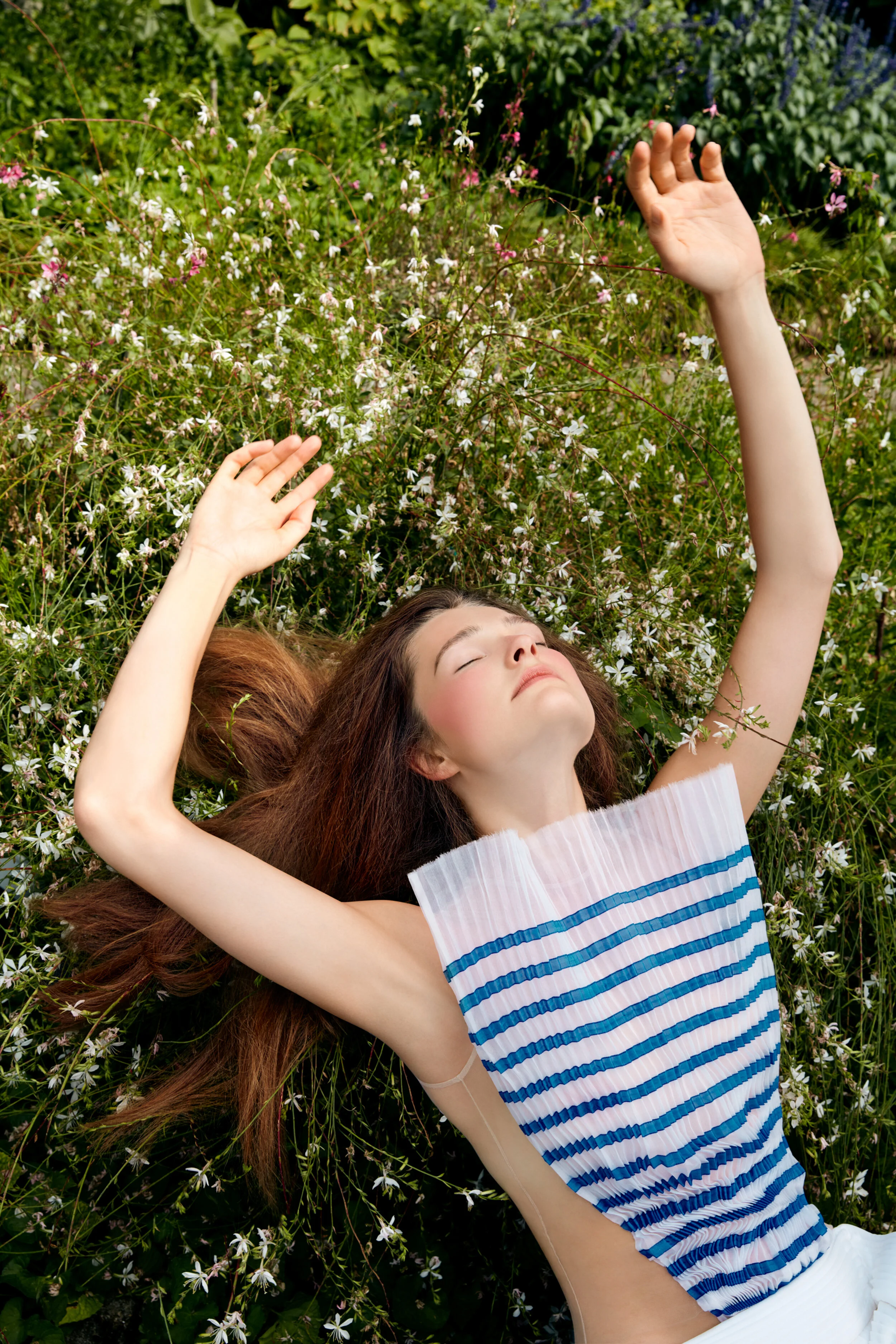 emily_dickinson_hope_ vogue_portugal_alessandro_esposito_13.jpg