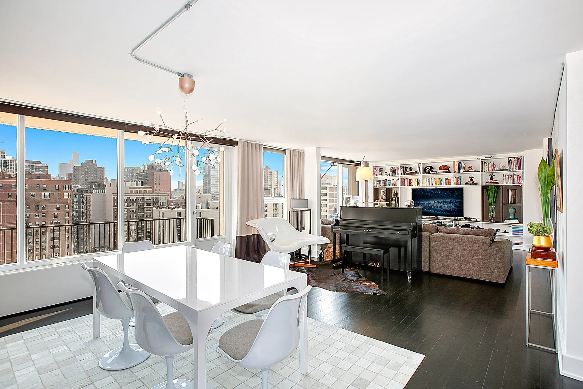 ChicagoEF-DiningLiving1 copy.JPG