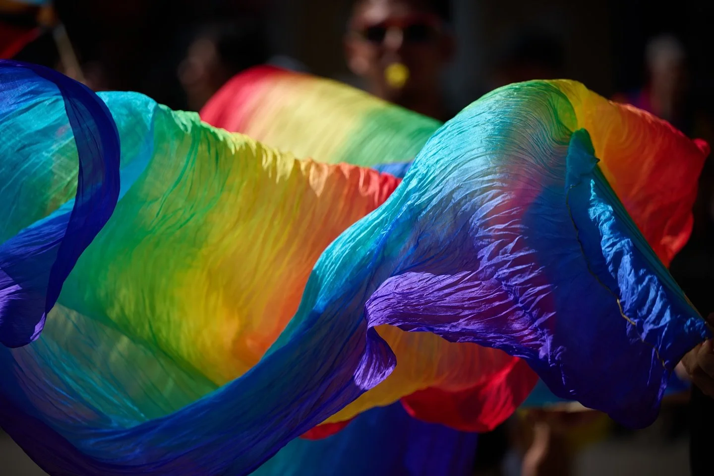 💖Love is never wrong.
🏳️&zwj;🌈Pride Parade Toronto 2025 (2/3) 
📷：Nikon Z8 + Z 70-200mm f/2.8s
#prideparade #pridetoronto #eventphotoshoot #torontoblogger #nikonphotographer #torontophotograph