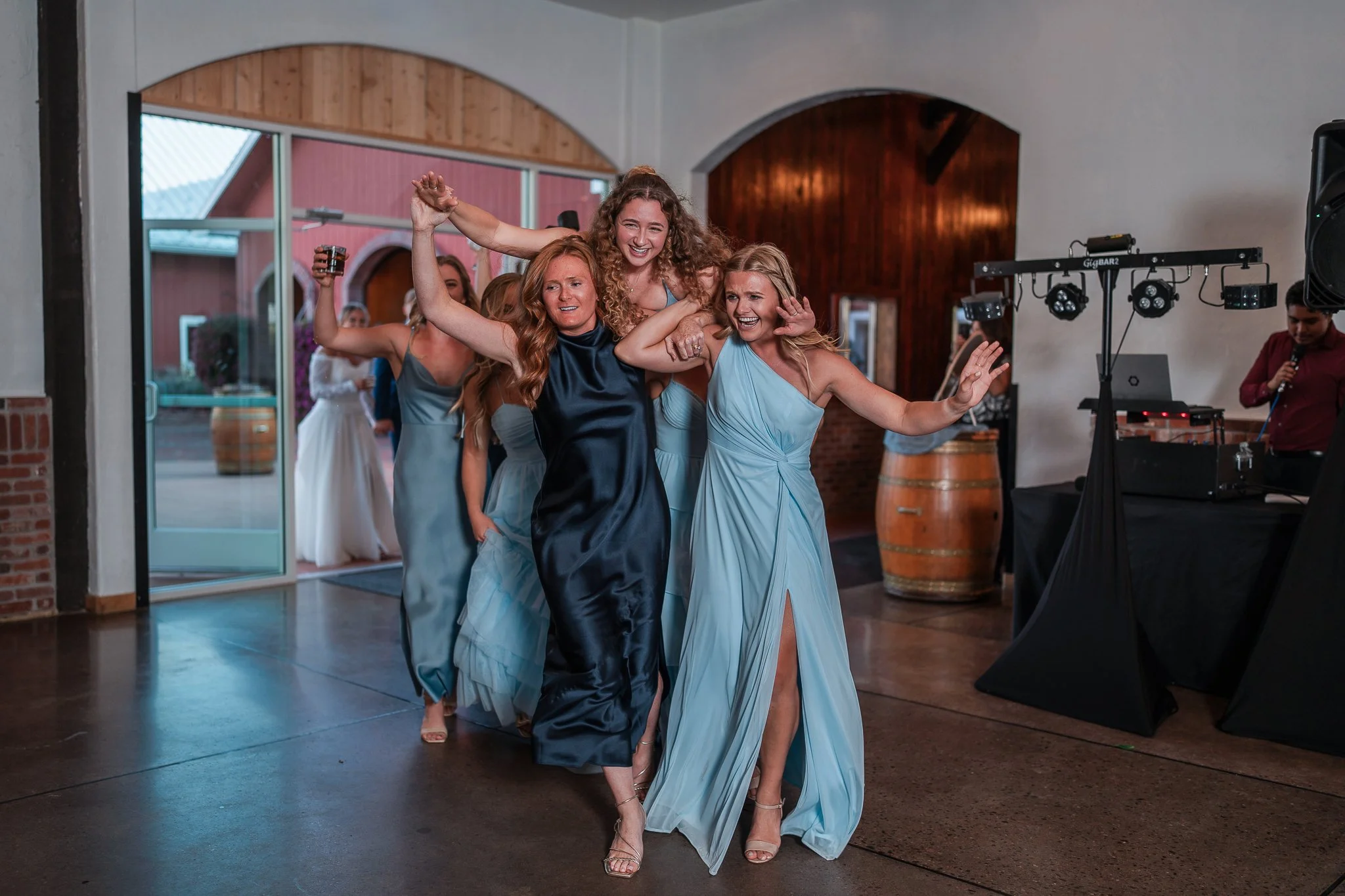 The Wedding Photography Details Couples Don’t See