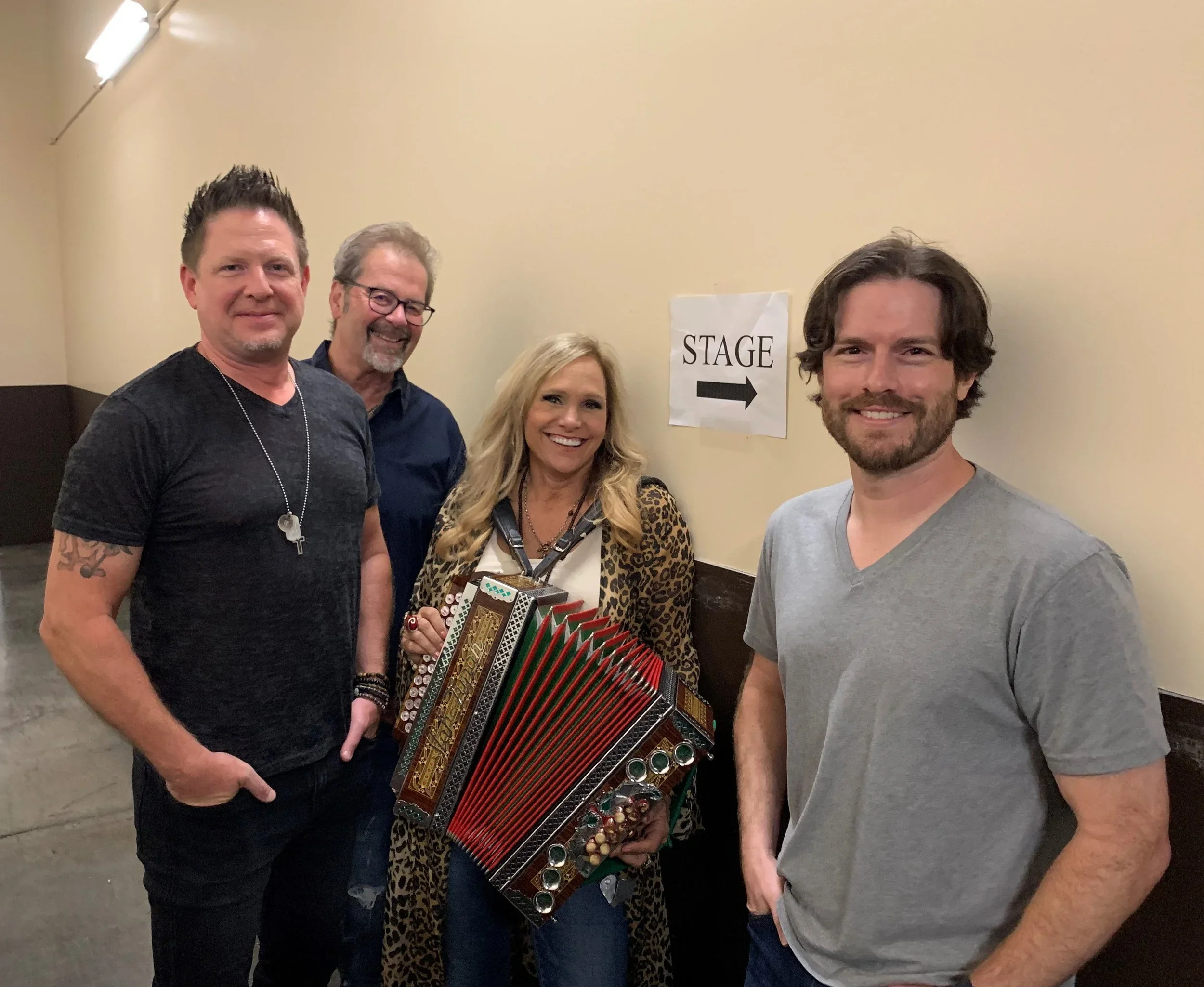 CHRISTMAS AT THE CAFE HOLIDAY CONCERT SERIES featuring LynnMarie and Band.