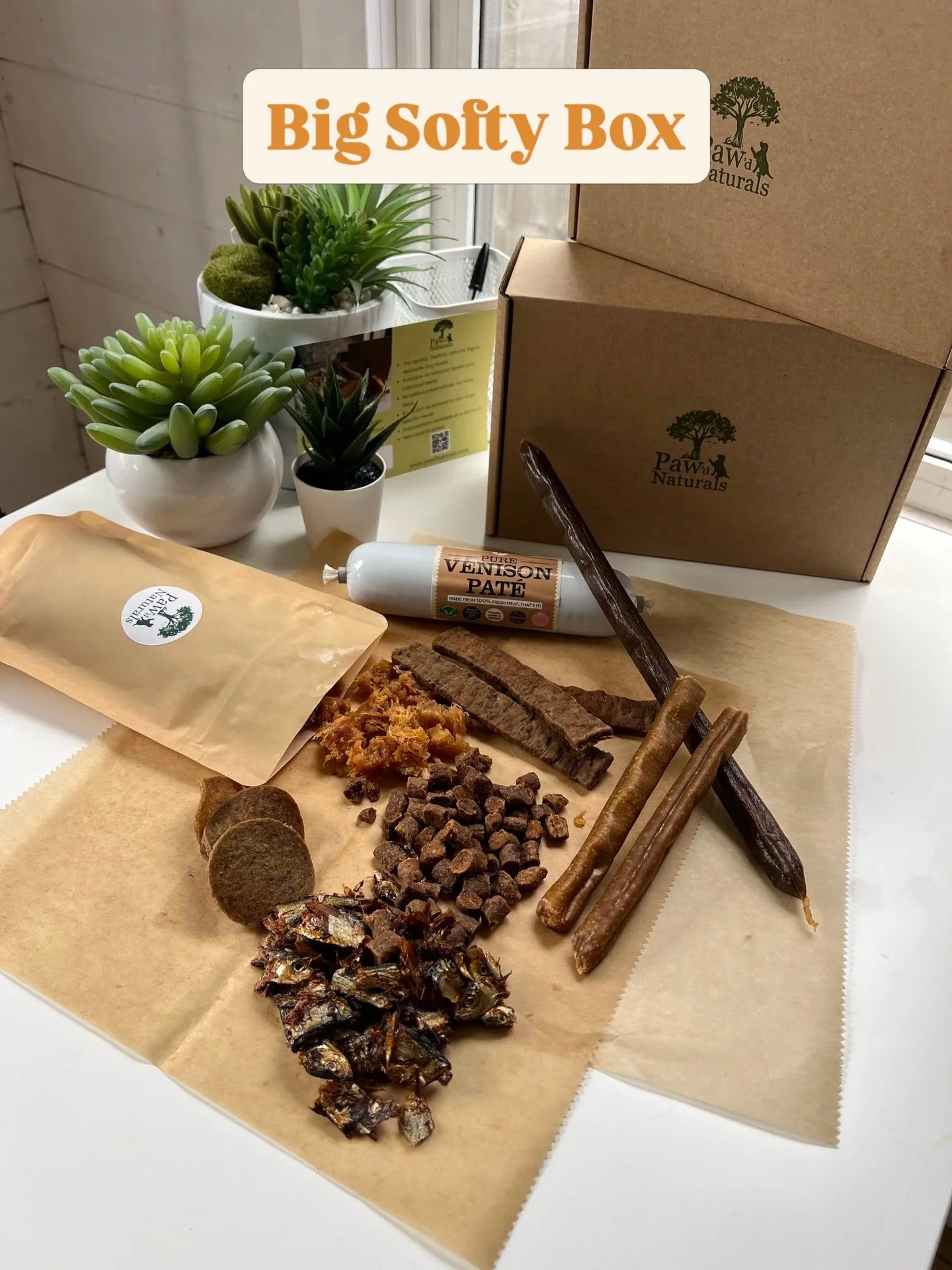 A big box of treats for dogs that require a gentle chew!

#dogtreats #naturaldogtreats #doglovers @ramblingtailsdogwalker @walk.ies4paws @thedognanny_leighonsea @pawdnaturals