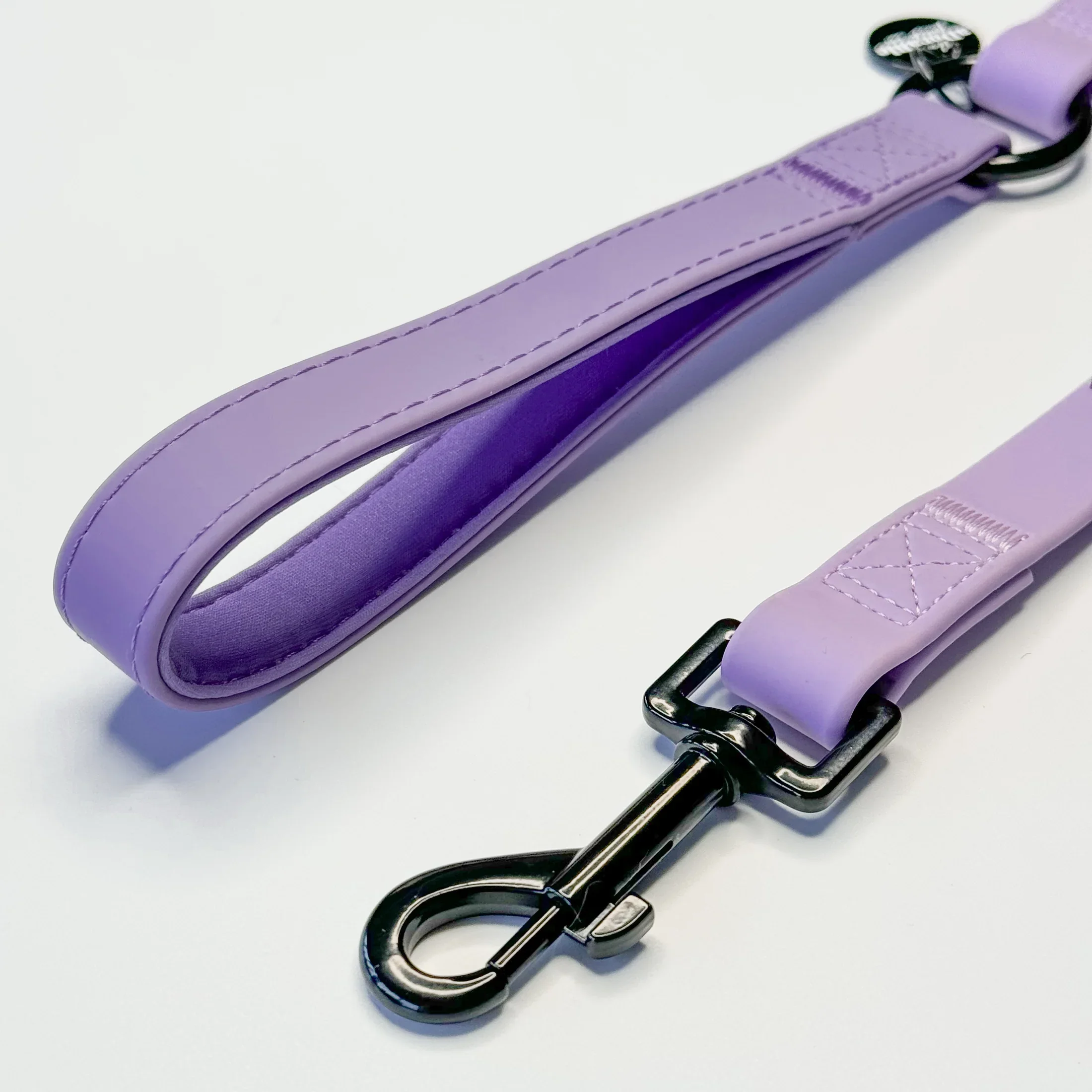 HyrdroFlexDogLeadLavendar1.webp