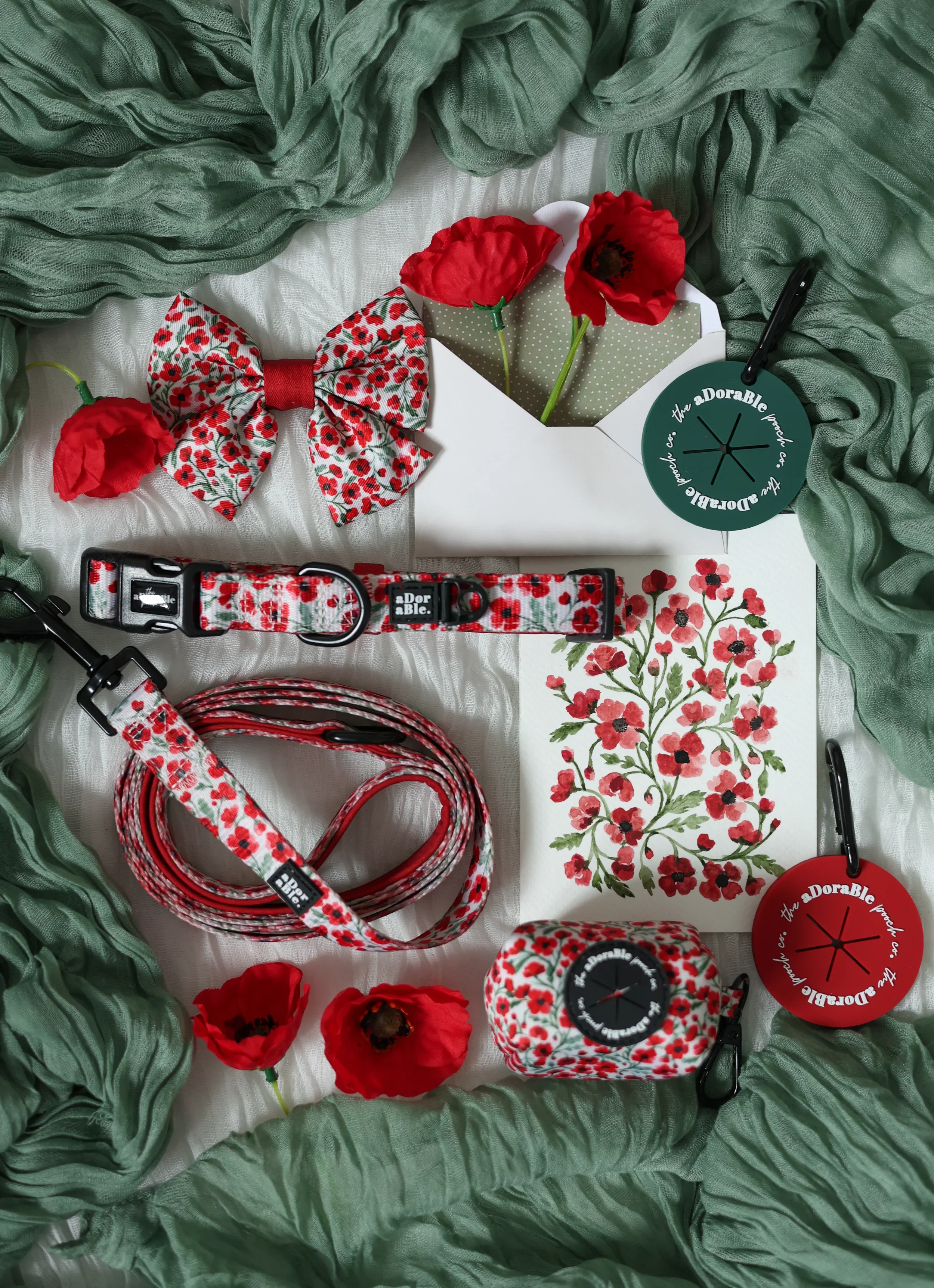 PaintedPoppiesCollarSet.webp