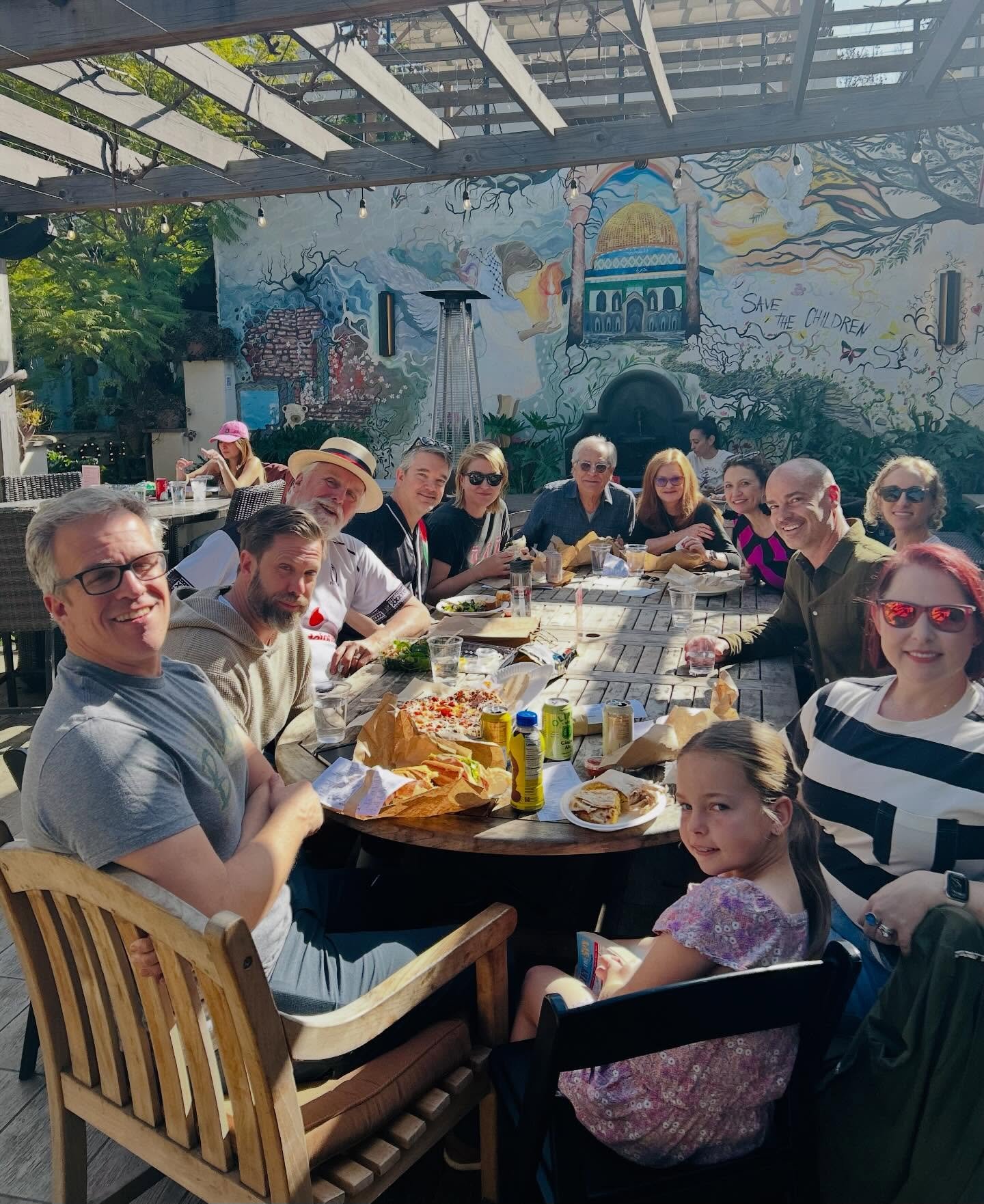 Some lovely Thads folks gathering for Sunday lunch.  See you for the next one! 
@thadschurch  @jacksonmarket
