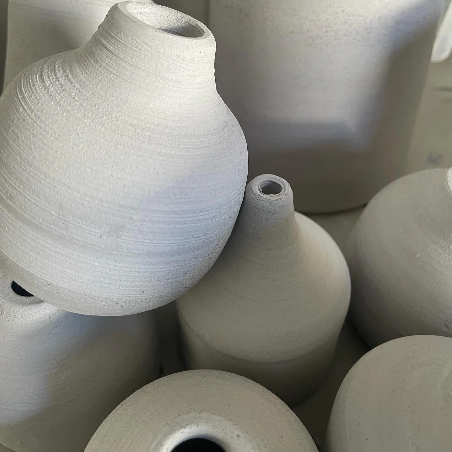 It&rsquo;s glazing day today 💪 
.
.
.
.
.
#clay #ceramics #pottery #handmadelondon #ceramiche #spring #shed