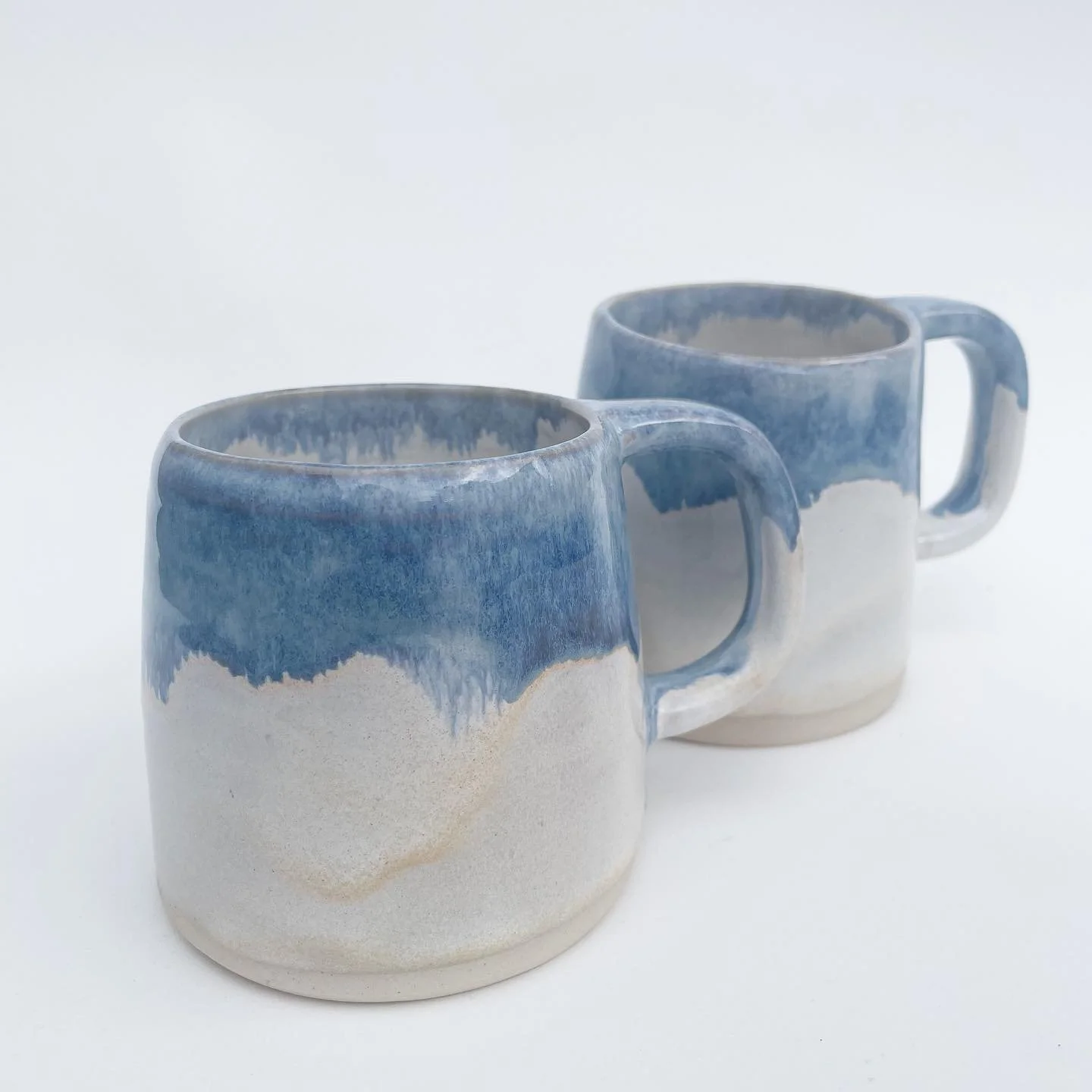 Monday mugs a nice big cup of coffee 
.
.
.
.
.
#clay #ceramics #pottery #coffee #tea #potterylove