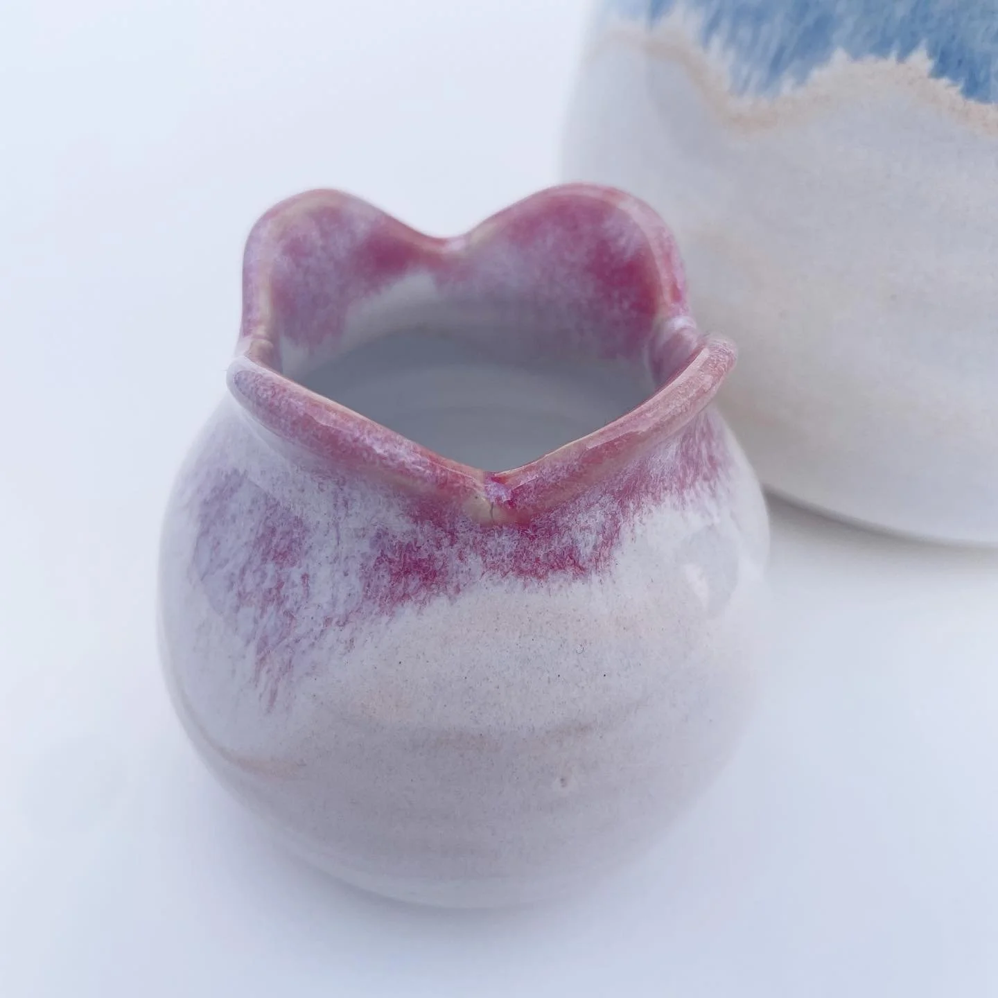 Bud vases for the spring 
.
.
.
.
.
#clay #ceramics #pottery #handmade #claystagram #ceramic #spring #flowers #garden