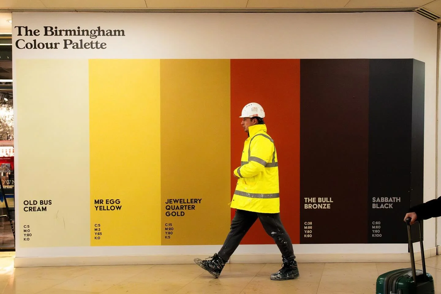 the city that shaped us&hellip;

// shots from my current exhibition at @royalbirmcons (with a bonus one that didn&rsquo;t make the cut!)

&mdash;
How can street photography be used to tell stories and represent communities? 

For me, this all starts