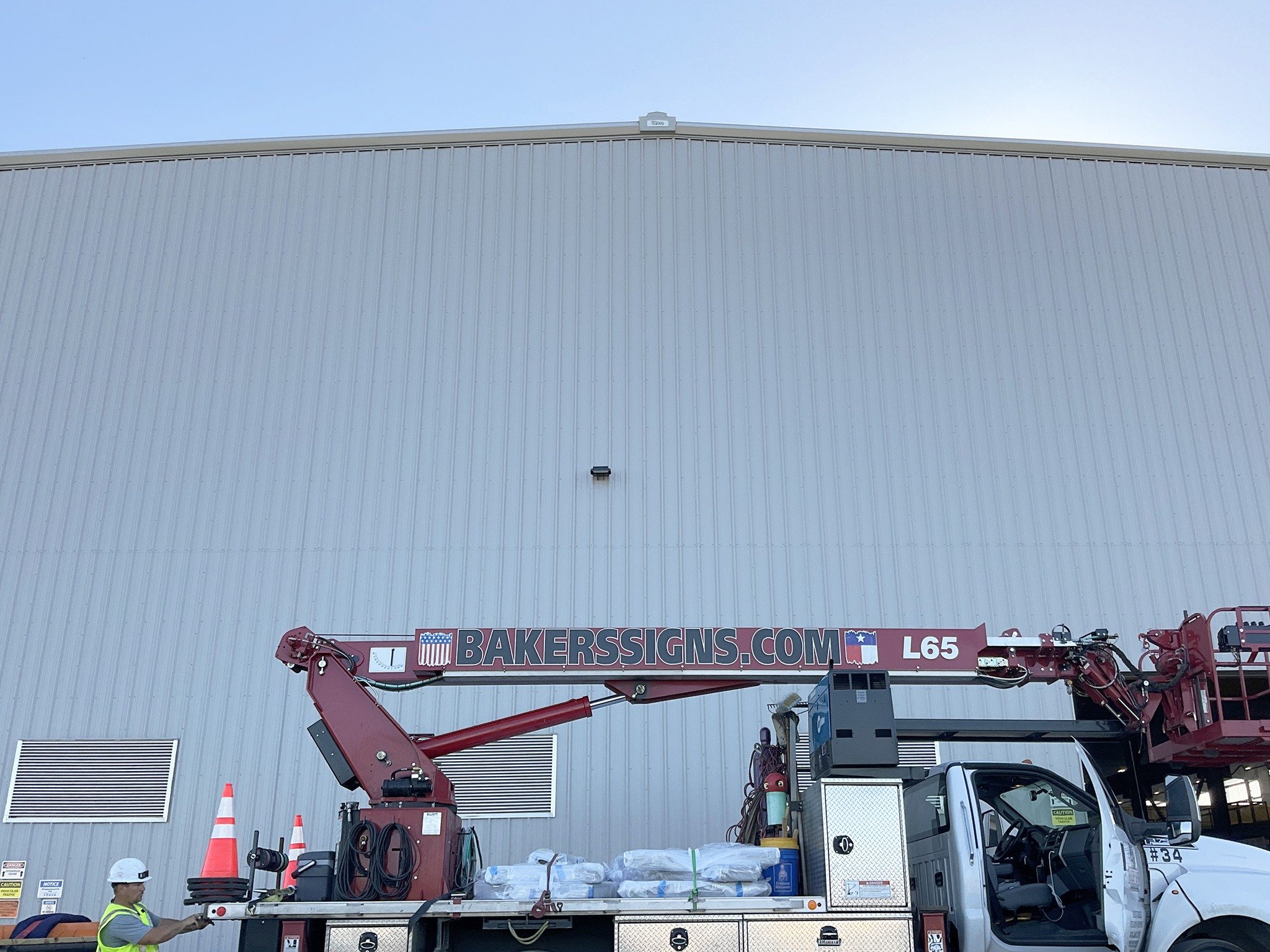 New LED illuminated channel letters for Borusan Pipe. Bakers Team got it completed just ahead of the rough weather and helped create another happy customer of BAKERS' SIGNS AND MANUFACTURING, INC 
#bakerssigns #channelsigns #signinstallation #teambak