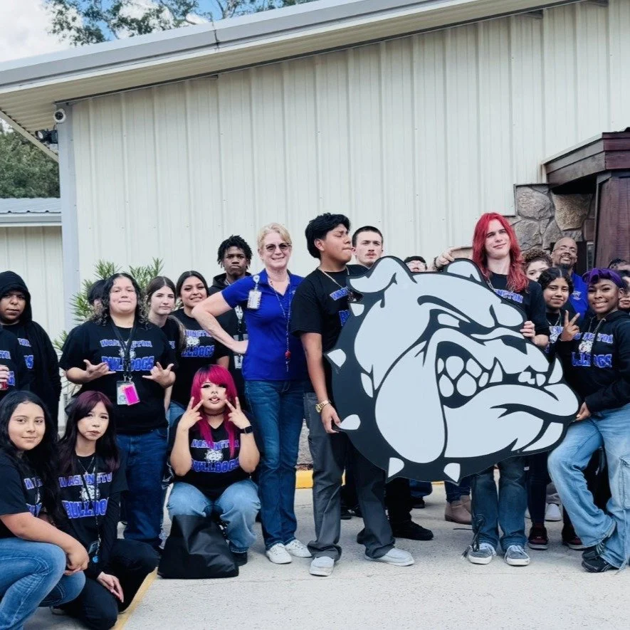 150 students. 3 high schools. 1 behind-the-scenes look at the sign industry.

This Thursday, October 1, Bakers&rsquo; Signs &amp; Manufacturing will participate in Sign Manufacturing Day, a nationwide effort to introduce students to career opportunit