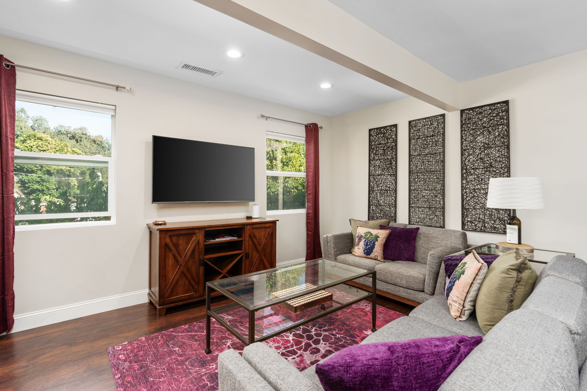322-web-or-mls-Coastal Harvest Hideaways - Wine Barrel-5.jpg