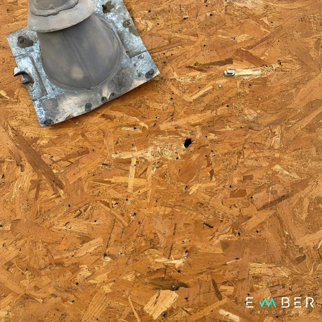 Found one of the smallest holes we&rsquo;ve ever seen during an install last week!

Good news: we tracked it down fast and replaced the affected decking right away. Little details like this make a big difference in the long-term performance of your r