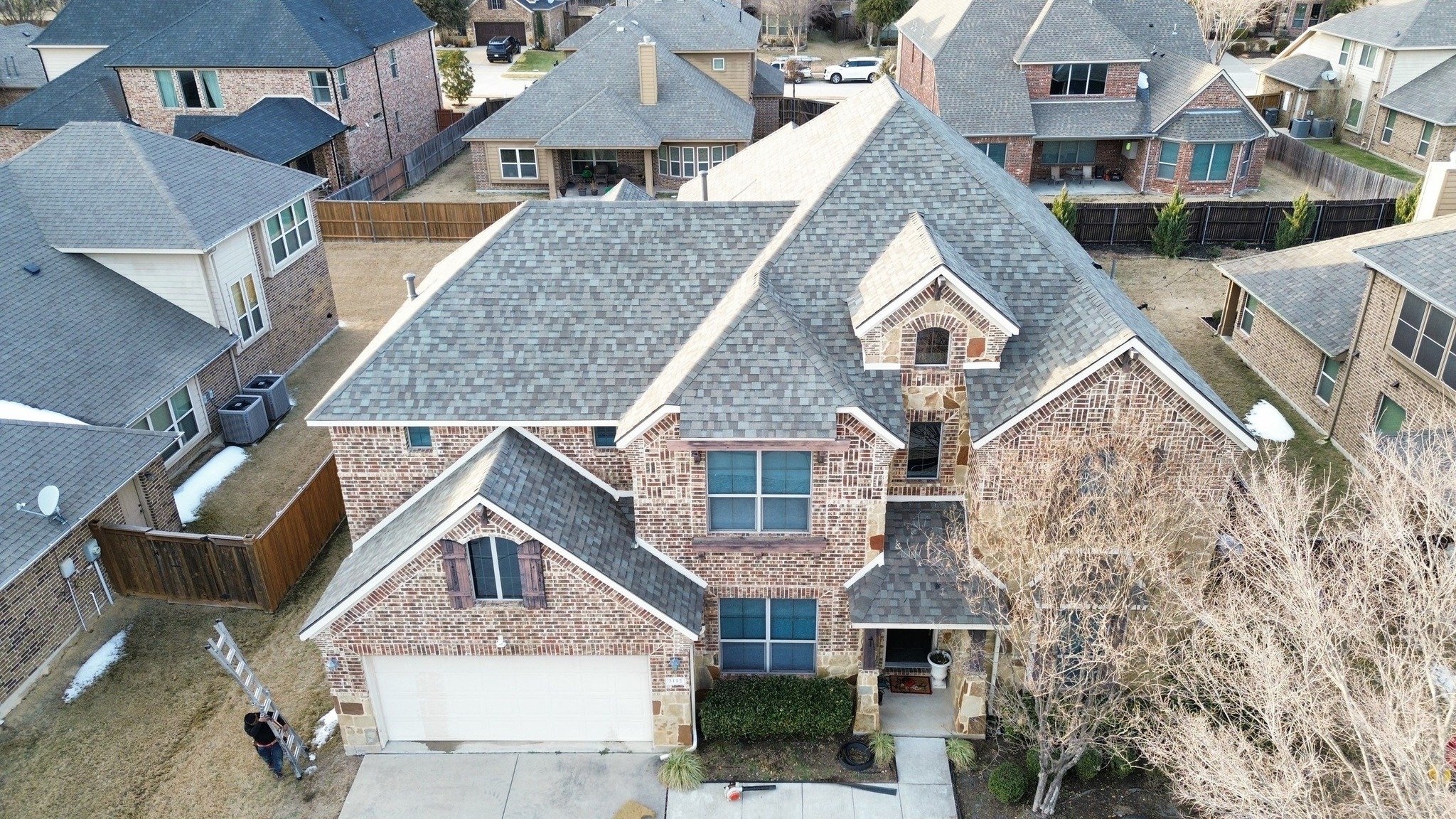 Another roof completed! ✅ 

Swipe to check out this week's finished project. Huge thanks to our crew for their hard work! 

Let us know what you think in the comments. 👇

https://www.emberroof.com/

#RoofWithEmber #SeeYouAtTheTop #viewsfromthetop