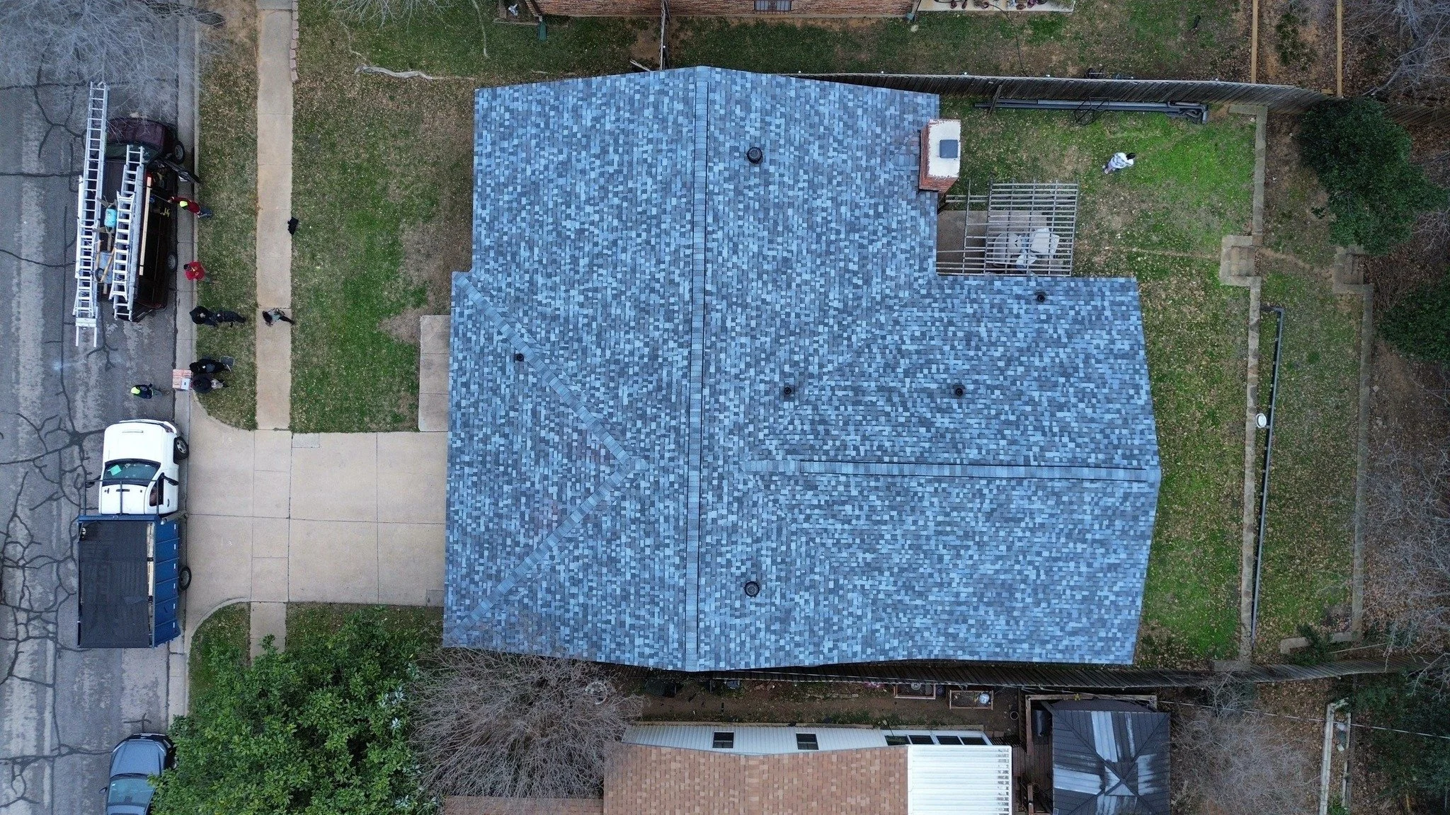 Another roof completed and made with great craftsmanship!