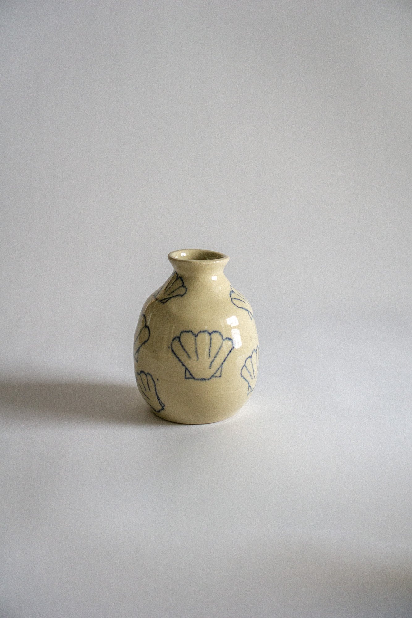 Sketches Vase: Seashells