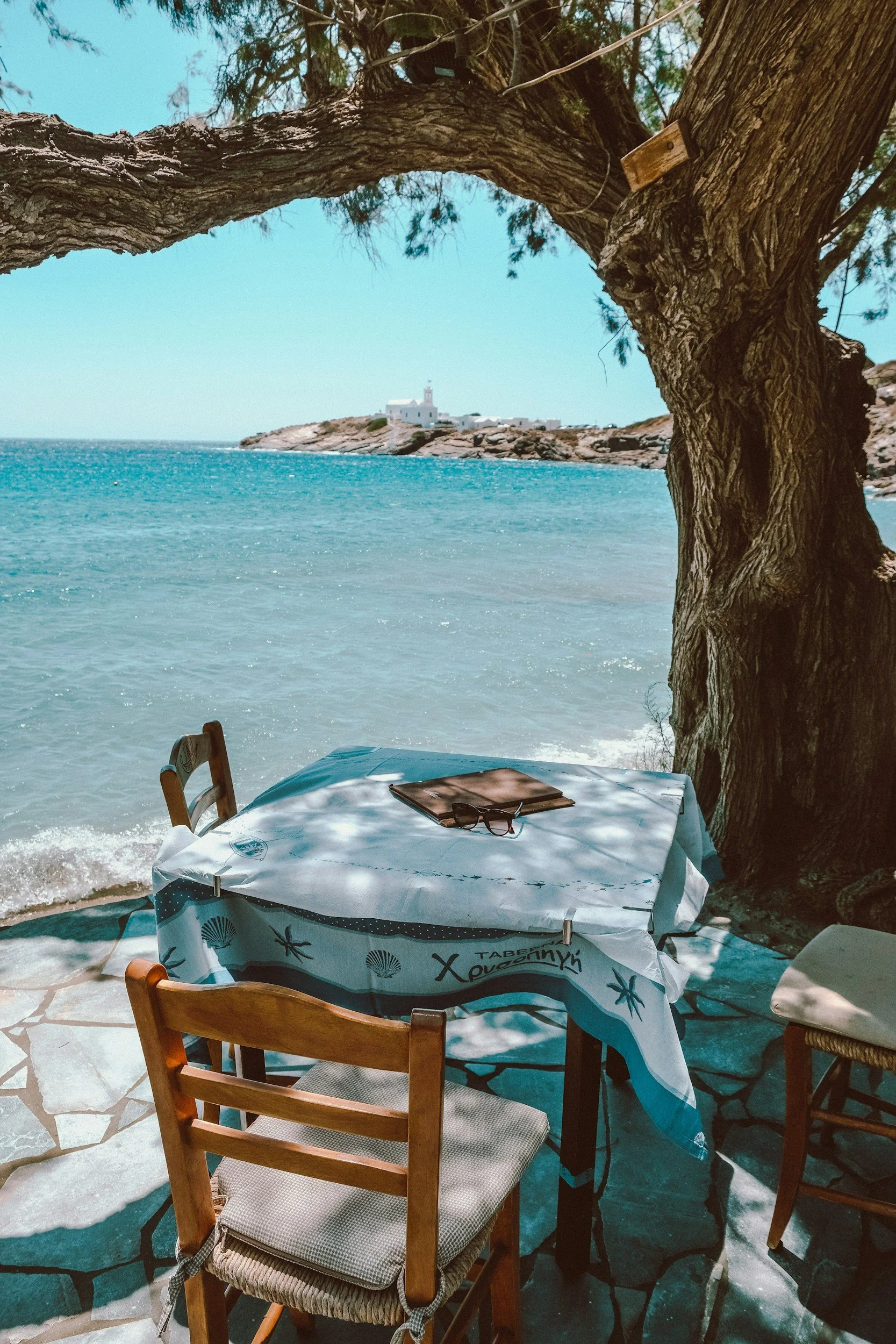 Beach restautant on Sifnos