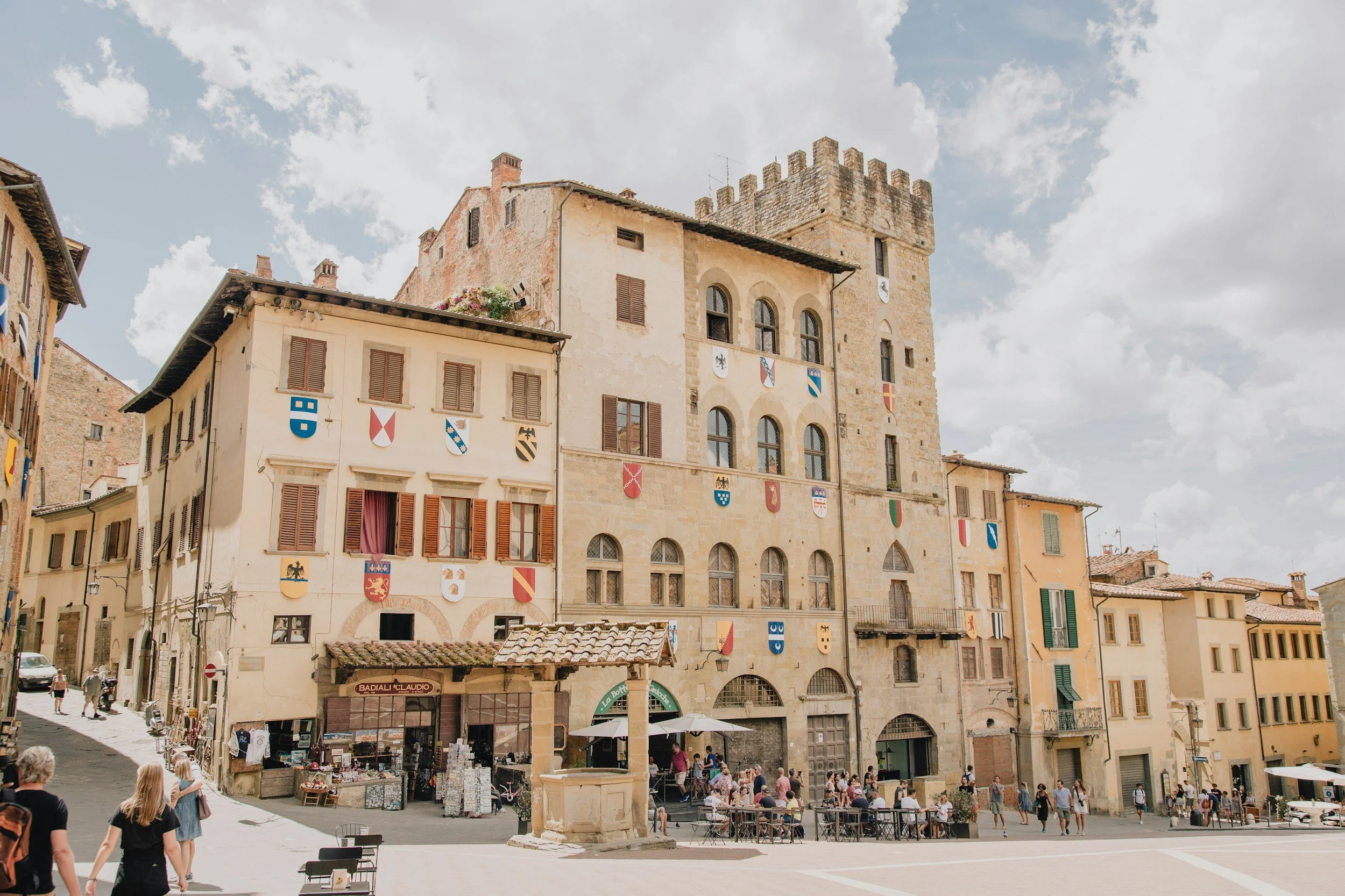 arezzo town square