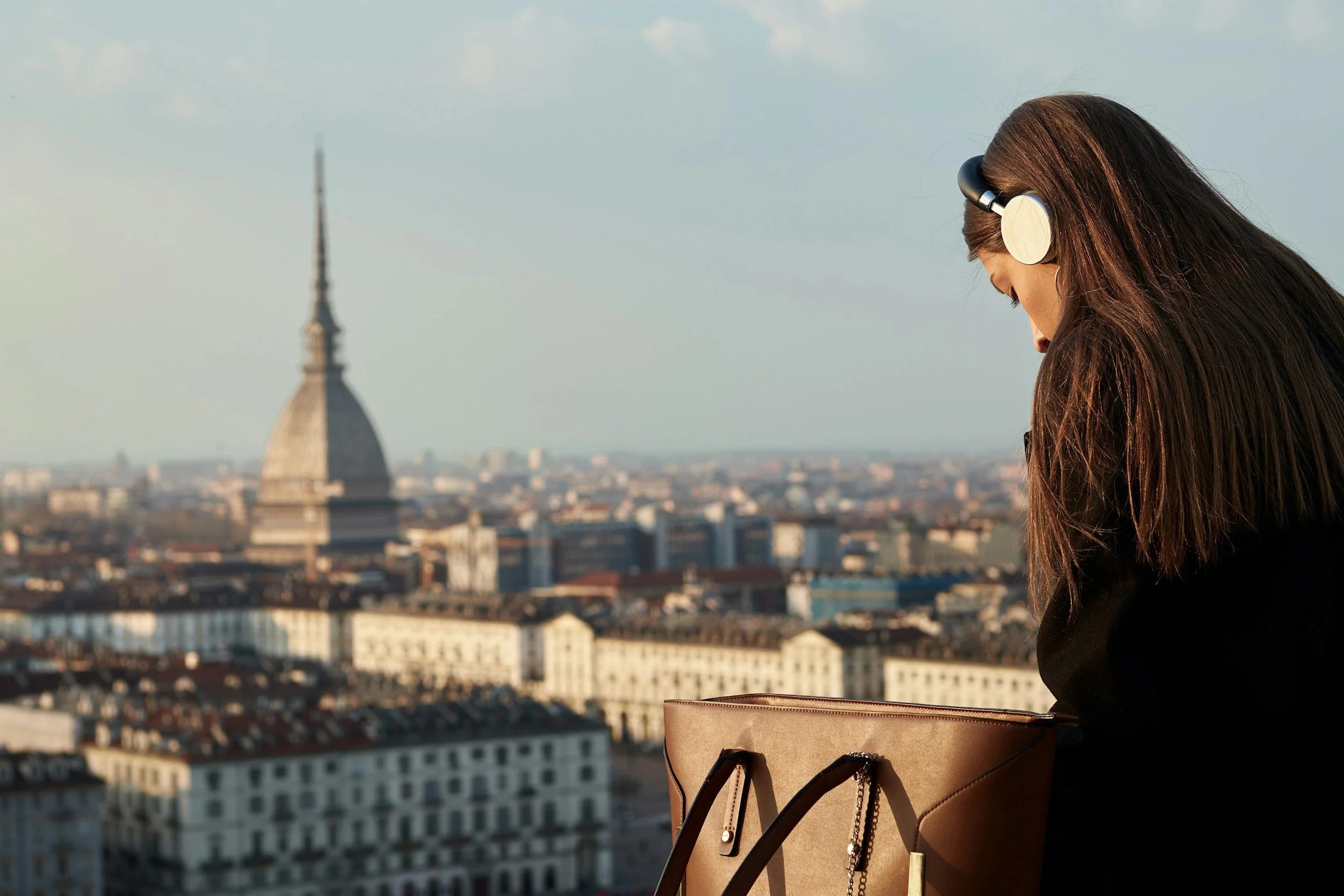 woman travel italy