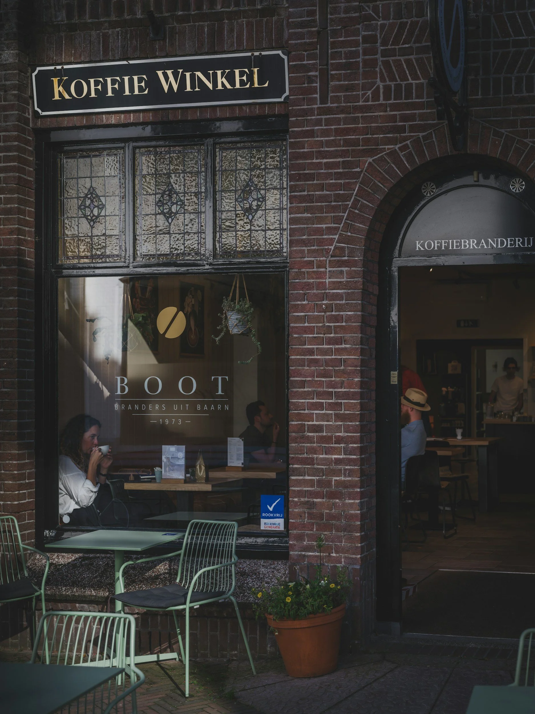 woman in cafe