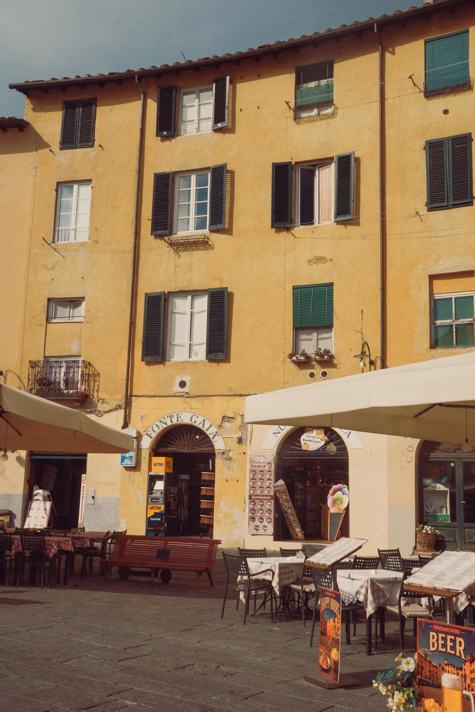 restaurant in lucca, italy