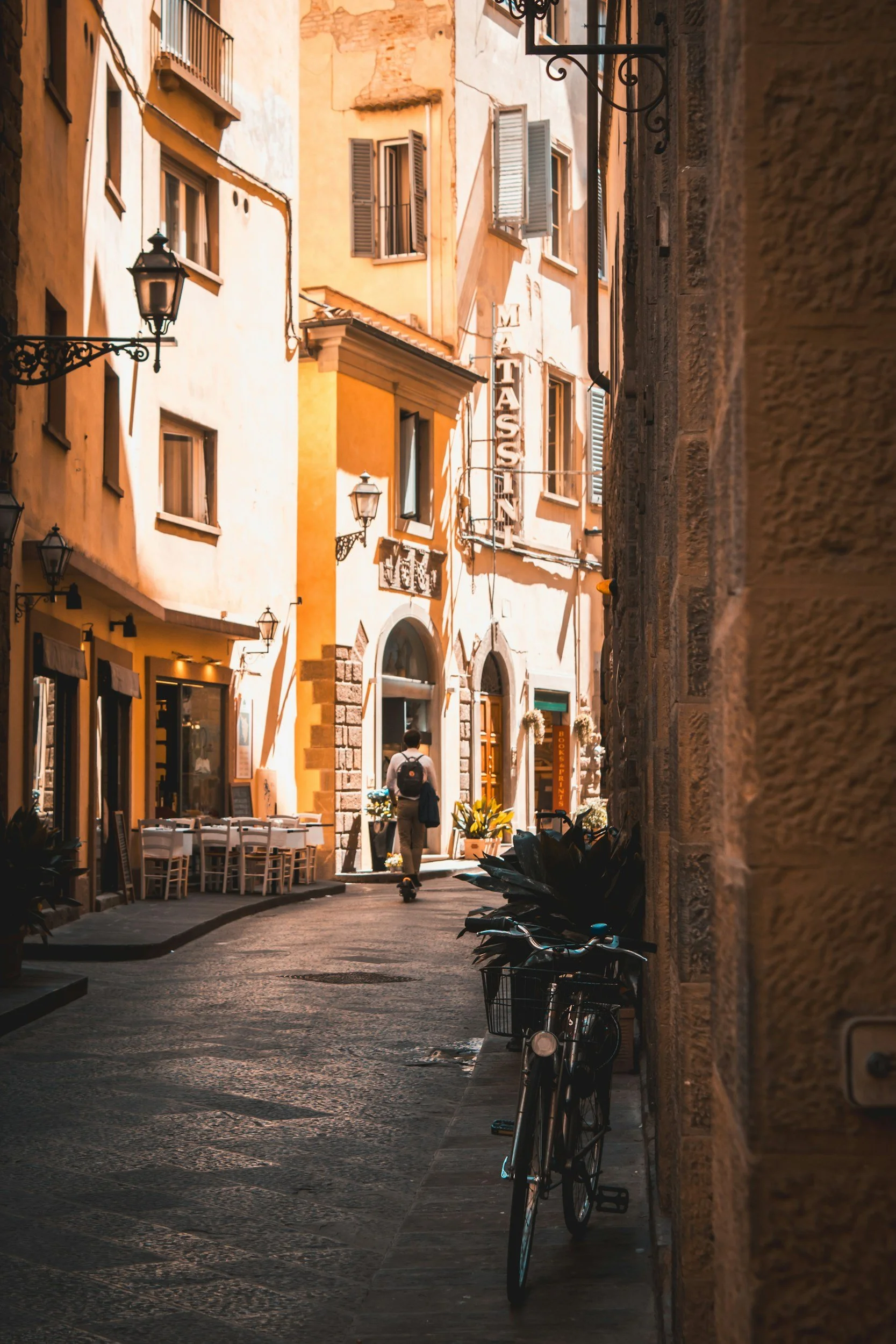 lucca street