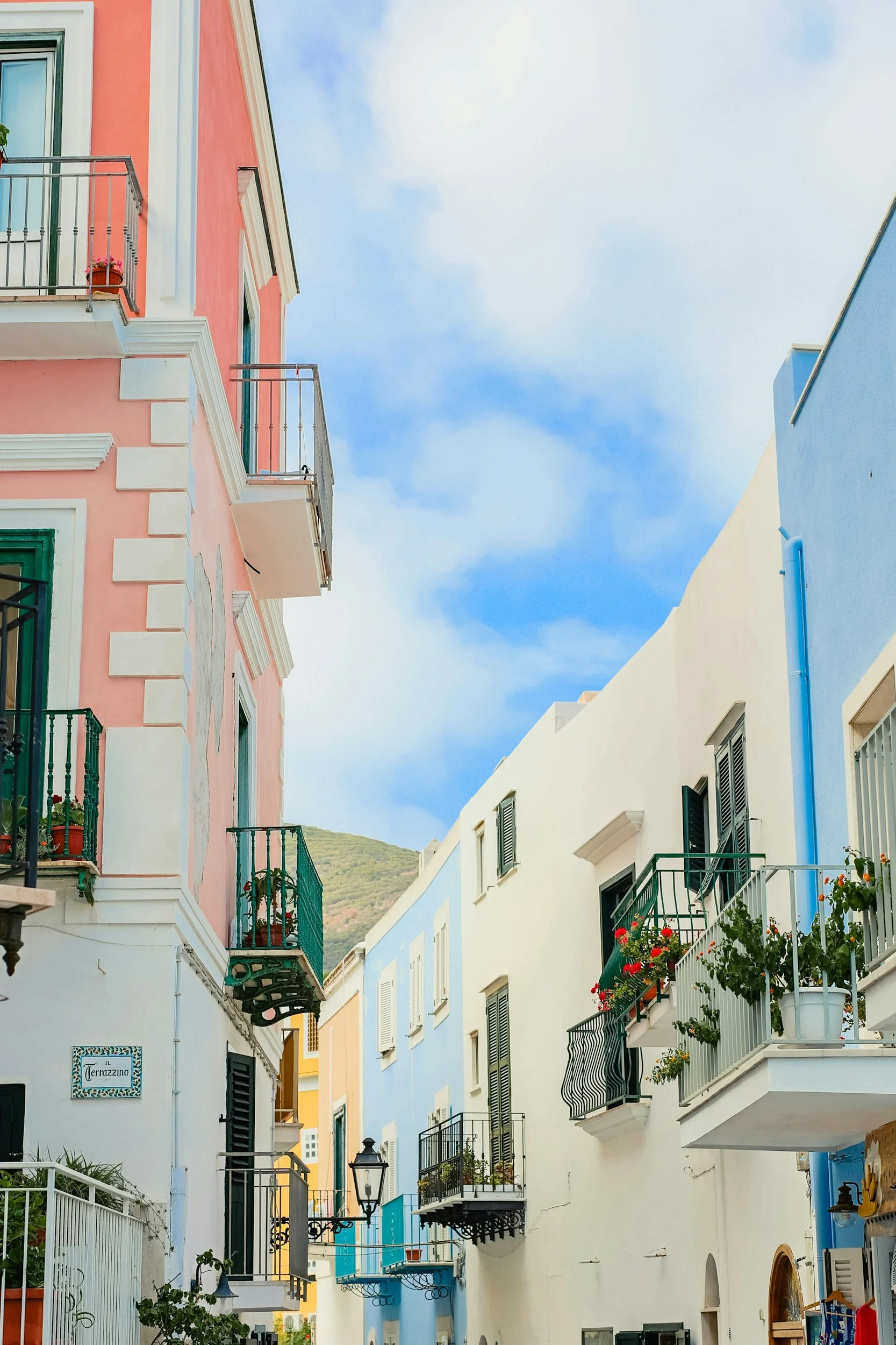 ponza houses