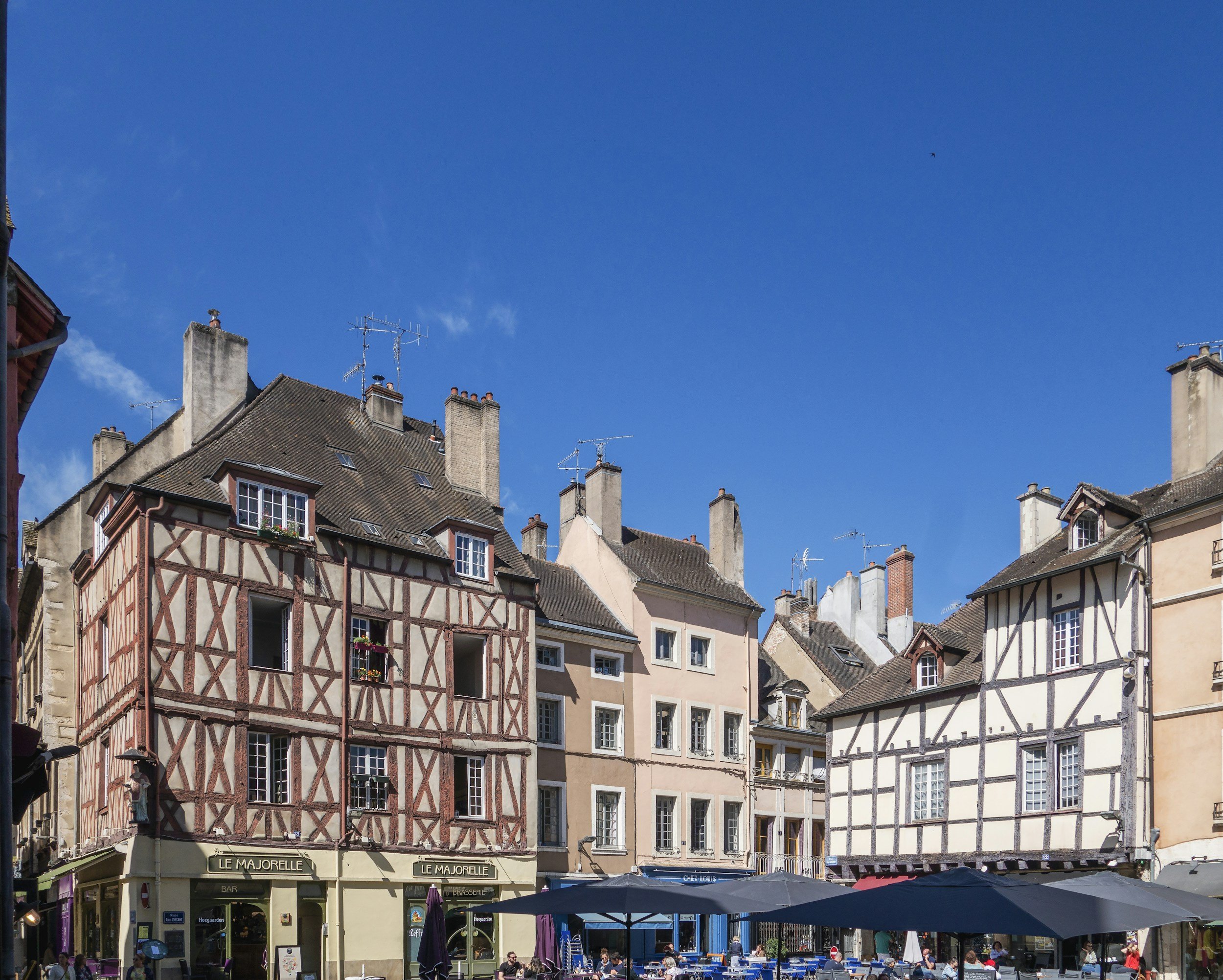 If I only had one free weekend from Lyon, I'd start here
