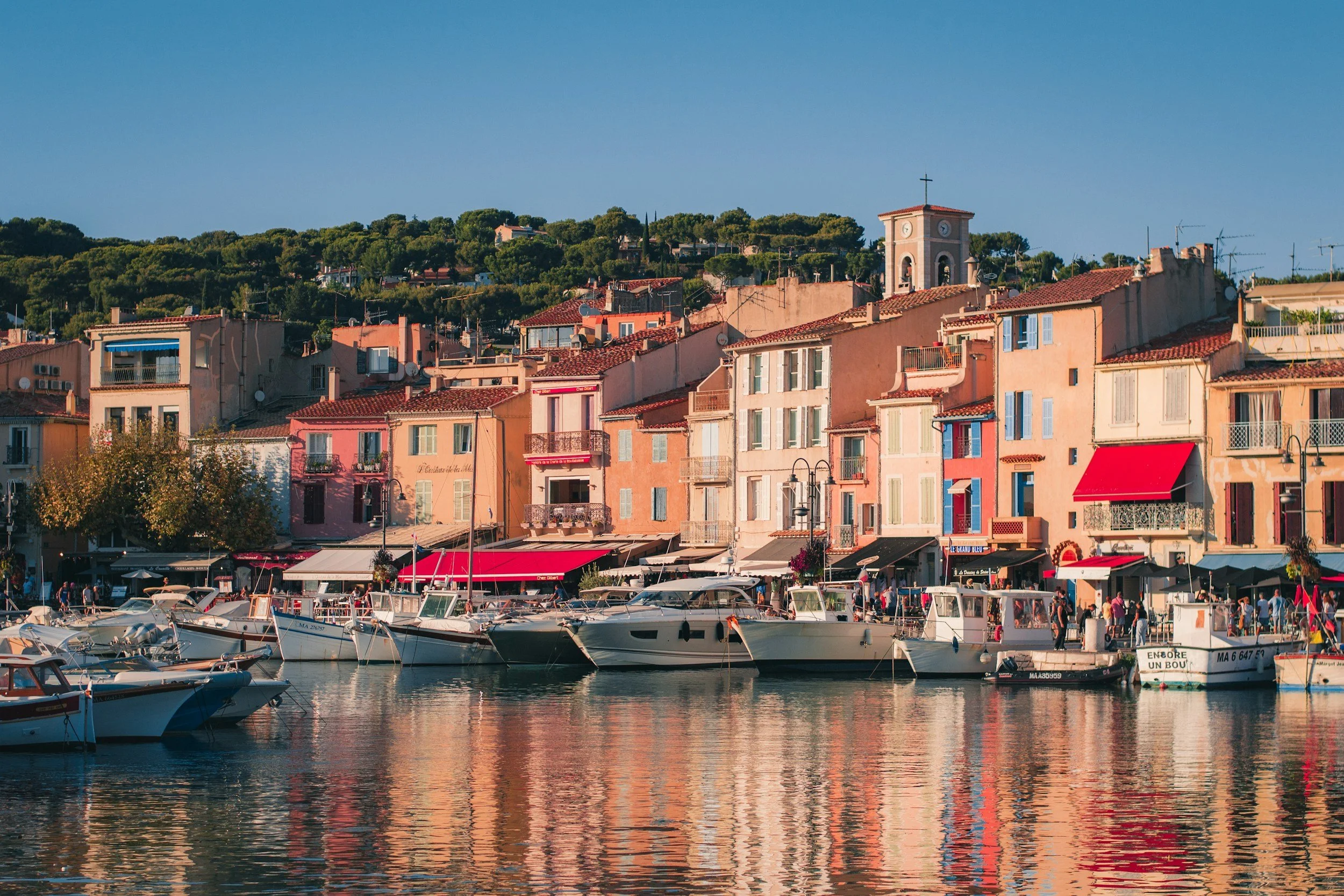 The small towns near Marseille I'd get on a train for